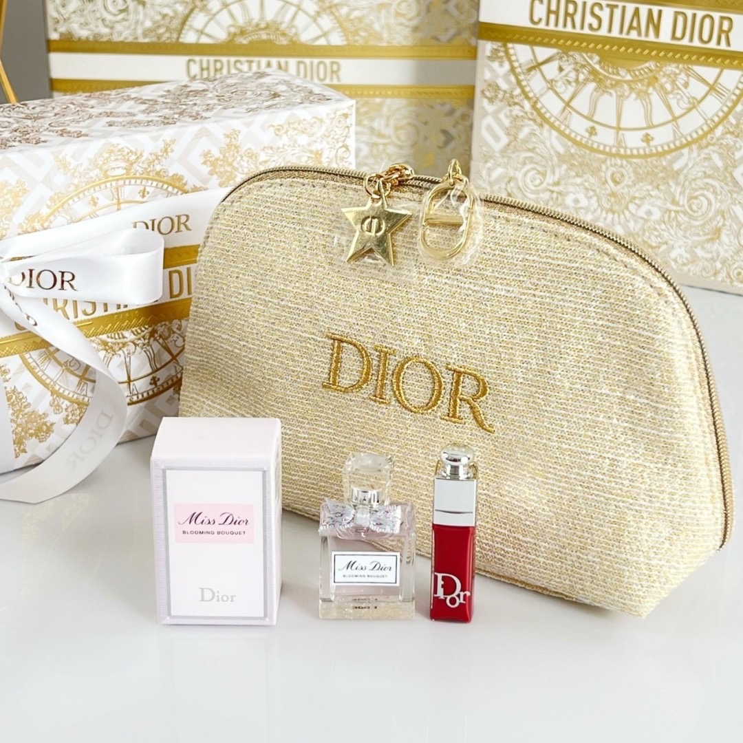 Miss Dior Blooming Bouquet Miniature Set 3 Pcs. (Perfume , lip Gloss & Trousese Pouch)