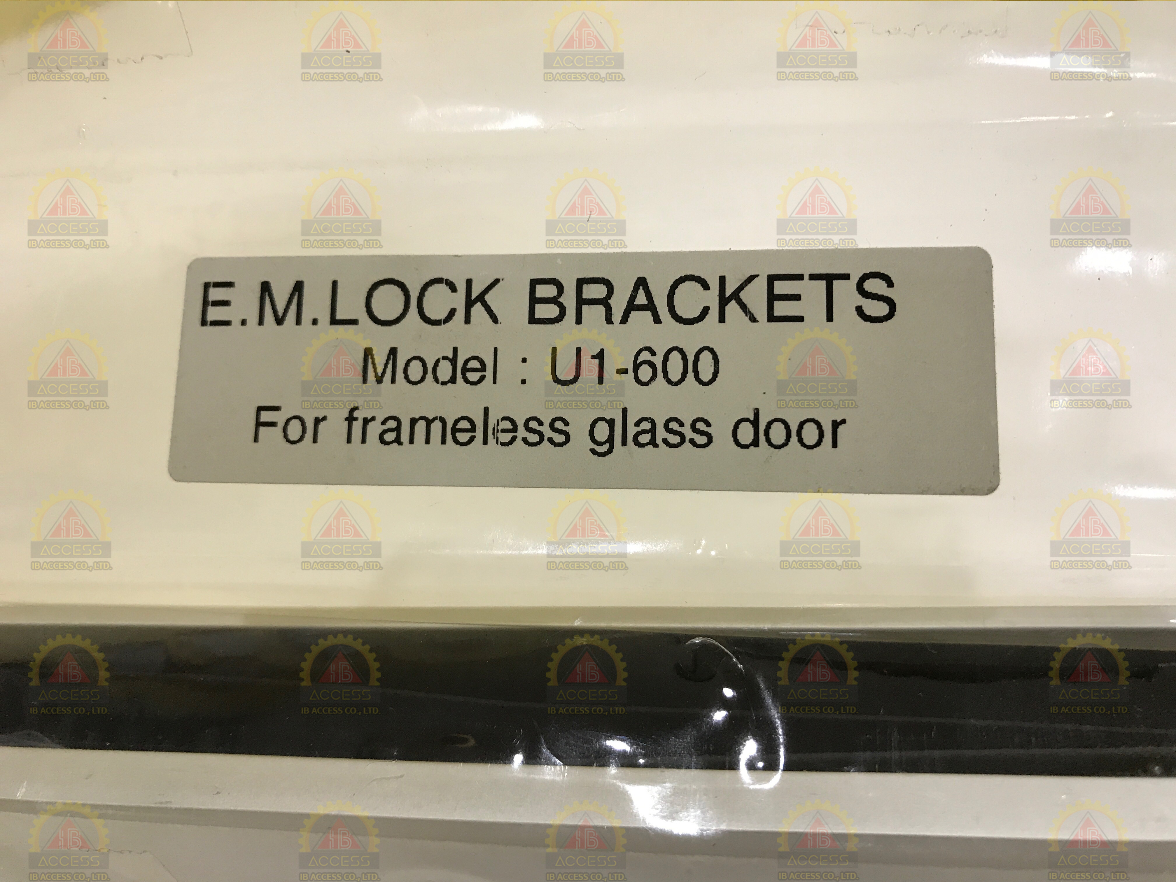 U Bracket สำหรับประตูกระจกบานเปลือยล่าง ยี่ห้อ BEL รุ่น U1-600