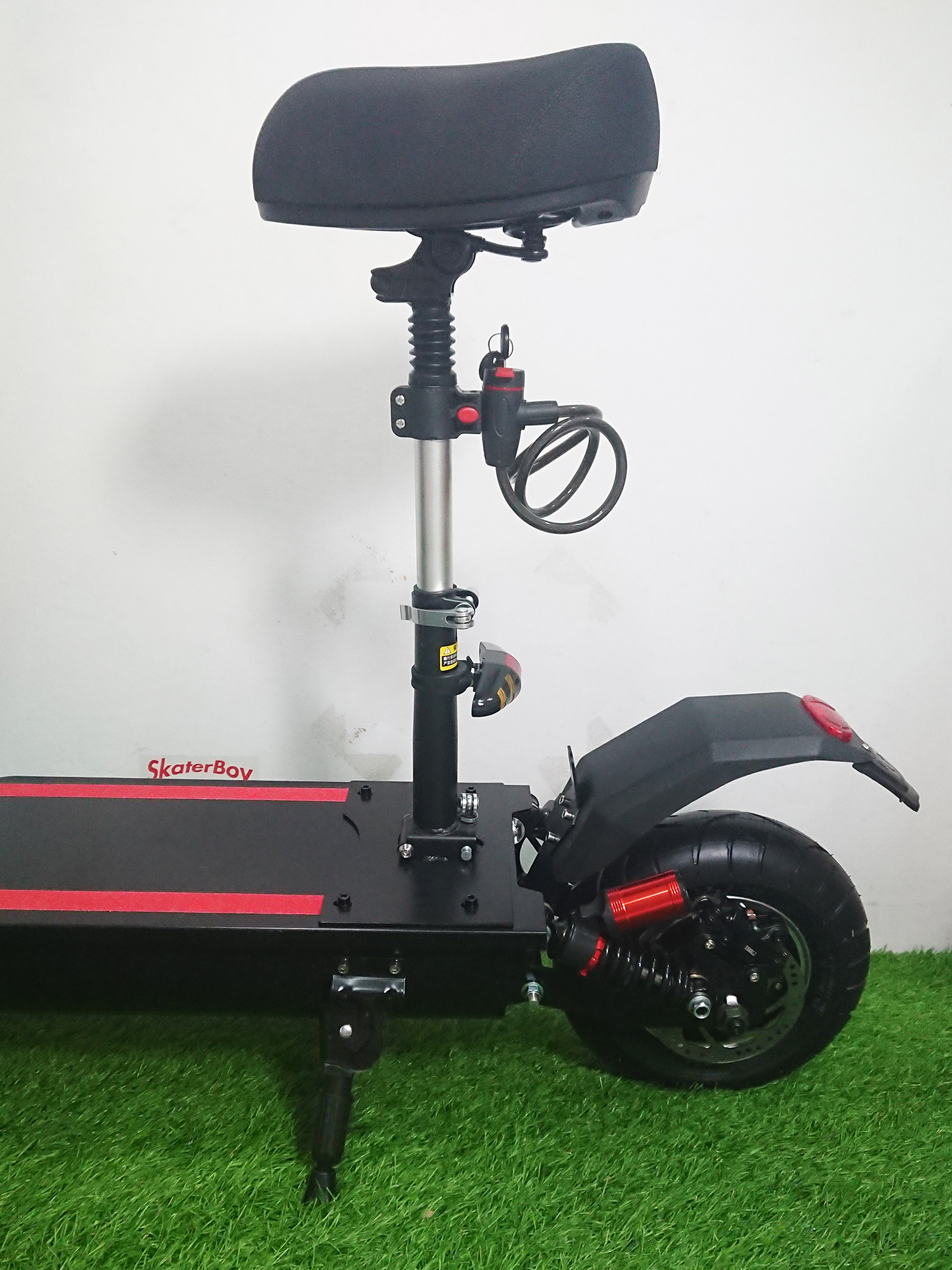 [0601] สกู็ตเตอร์ไฟฟ้า รุ่น BigScoot ล้อ 11 นิ้ว แบตเตอรี่ 60V ใช้เดินทางจริงจัง ฟังก์ชั่นเพียบ Electric scooter