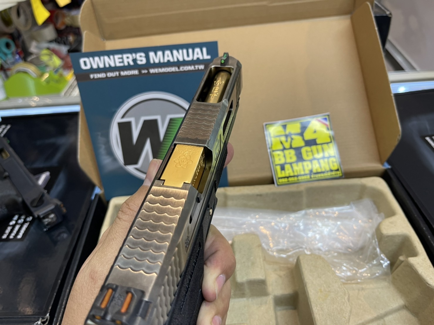 WE - Glock 34 G-Force T1 เฟรมดำ สไลด์เงิน ท่อทอง