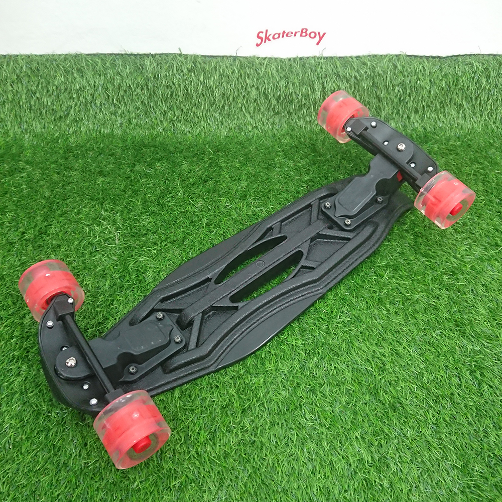 [0201] สเก็ตบอร์ดเด็ก 6ขวบ ไม่มีคว่ำ ฝึกทรงตัว ล้อมีไฟวิบวับ ขนาด 54cm