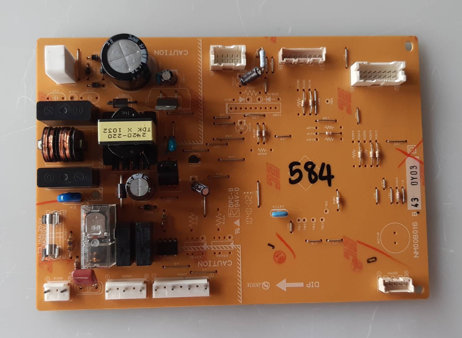 อันที่ 584 บอร์ดตู้เย็น Mitsubishi NM00B016 NM76B017G02 ดีเทสแล้ว แบบไม่มี IC