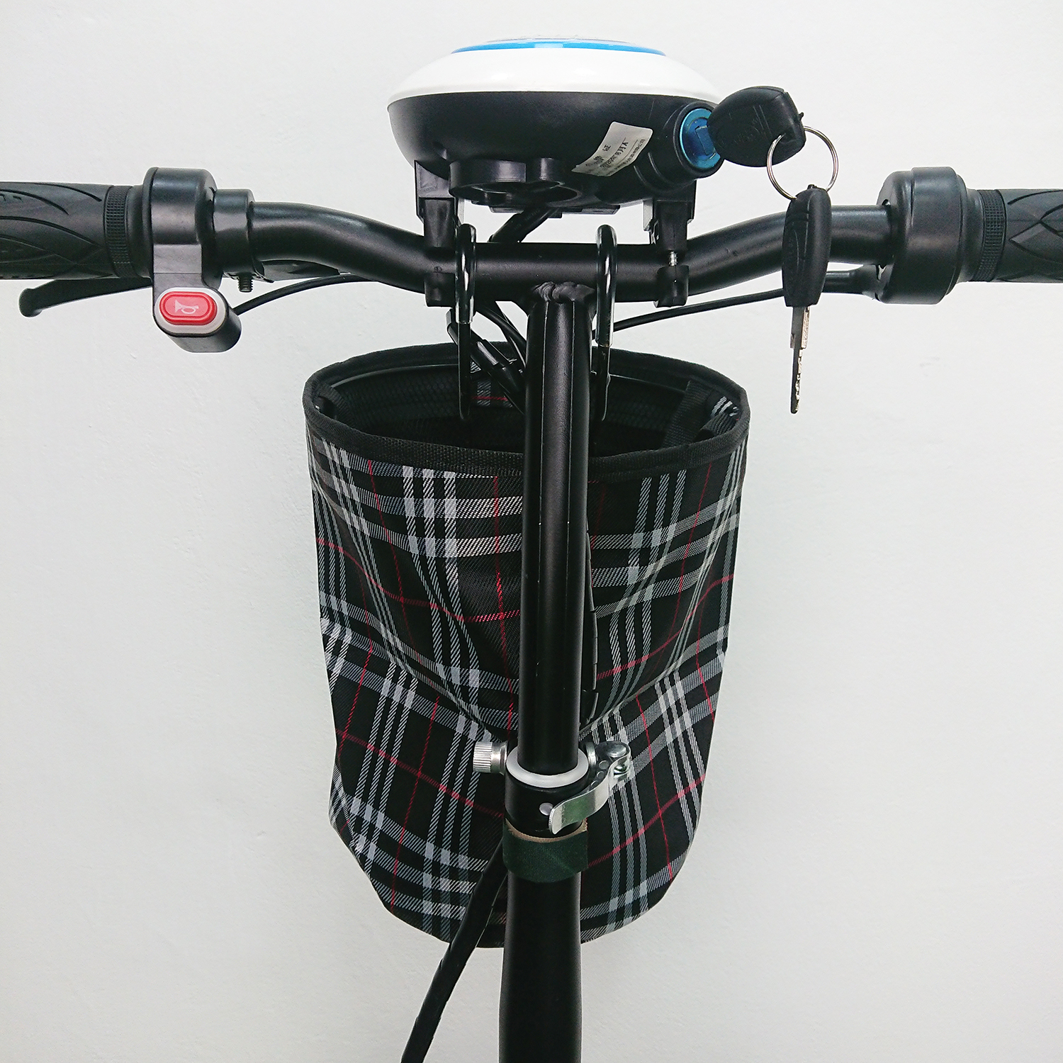 [0601] สกู็ตเตอร์ไฟฟ้า รุ่น Dolphin สำหรับผู้ชาย ล้อ10นิ้ว รับประกัน6เดือน มีอะไหล่เปลี่ยน Electric scooter