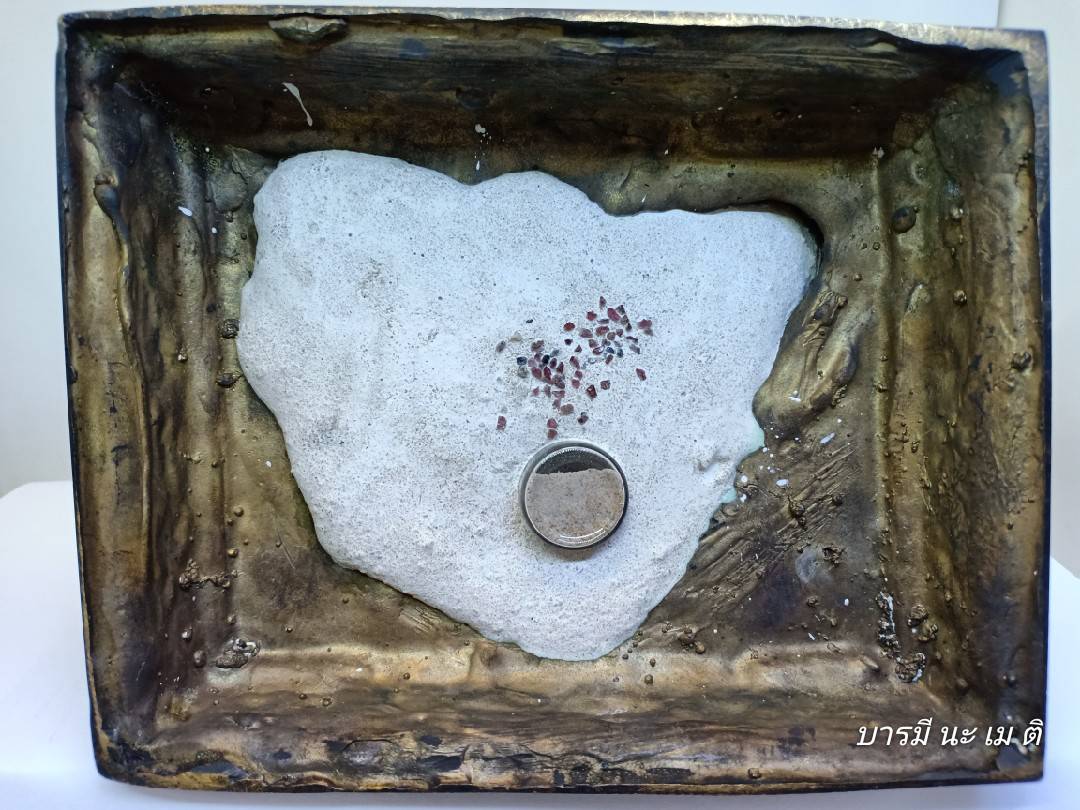 พระบูชาหลวงพ่อกวย เนื้อ : ทองเหลืองรมดำ