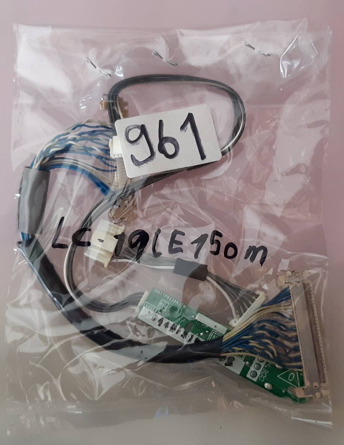 ชุดสายแพร 961 SHARP LC-19LE150M