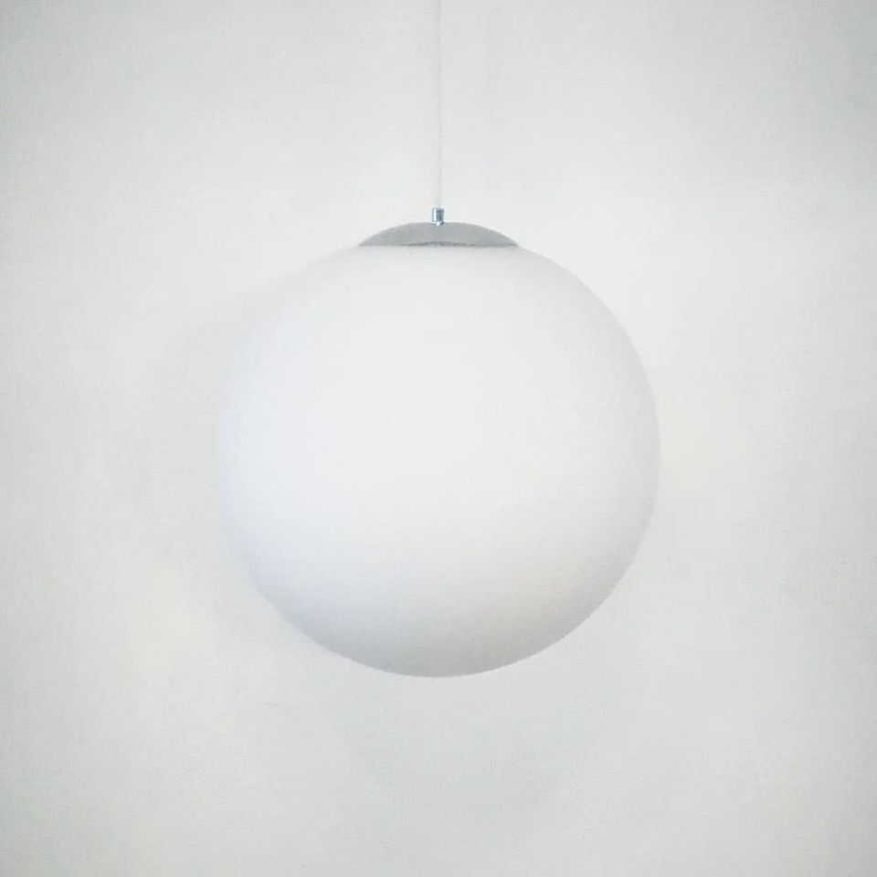 โคมไฟแขวน BALL 40cm และ 45cm สีขาวเงิน เรียบหรู