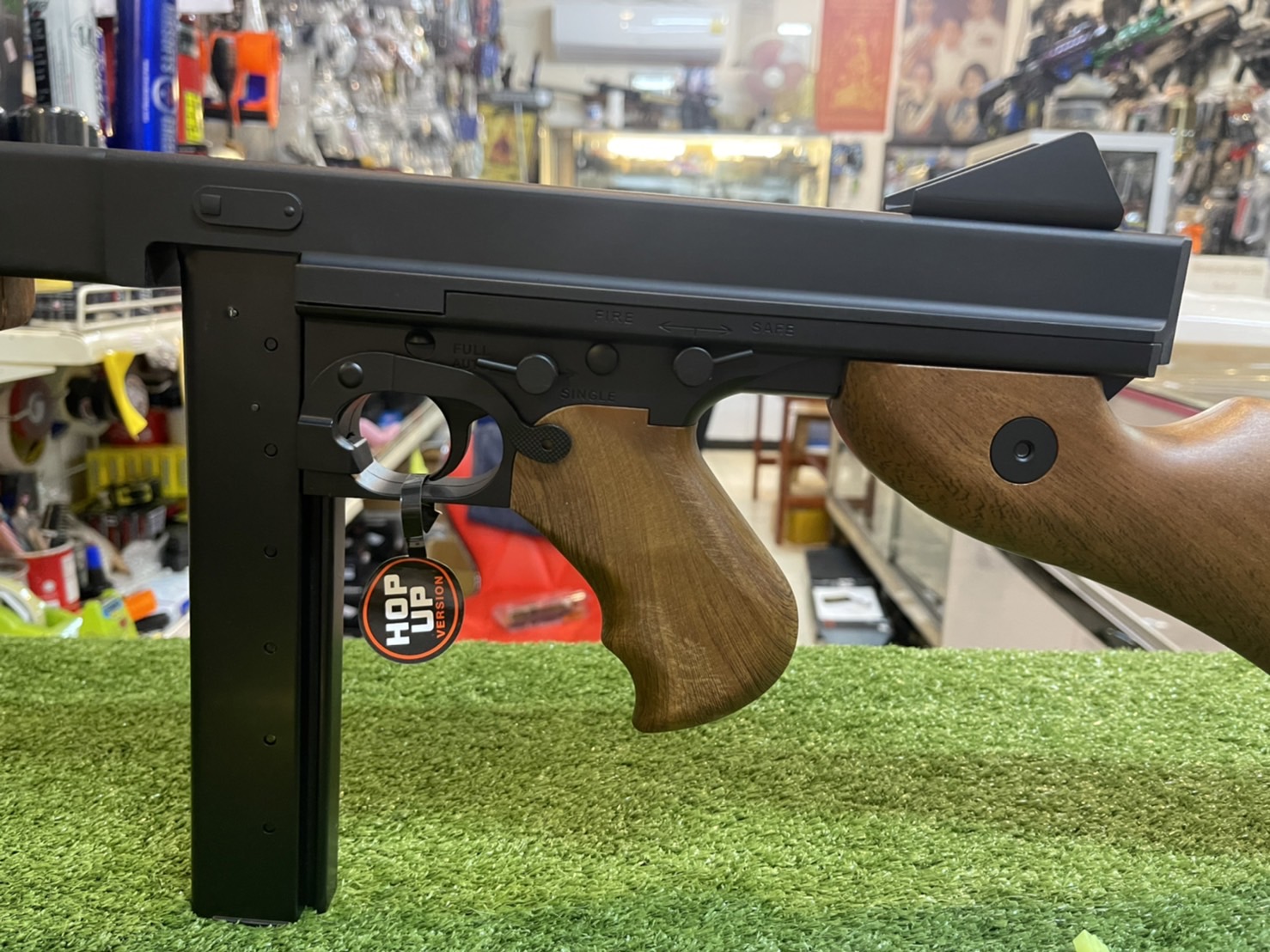 CYMA CM.033 Thompson