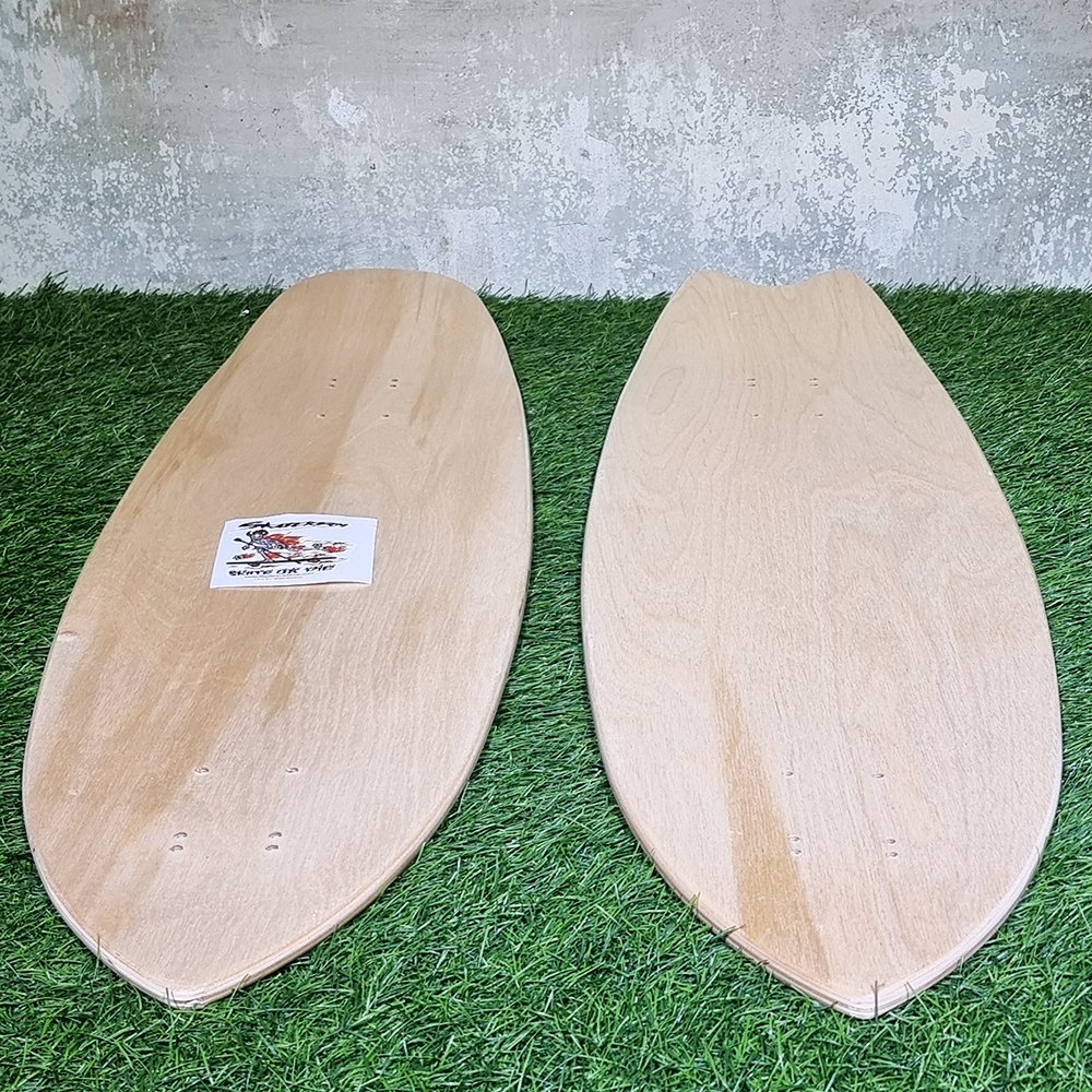 [0301] บอร์ดไม้ surf skate ขนาด 32" แผ่นเรียบ มีเทลหลัง เจาะ6รู เล่นง่าย คล่องตัว