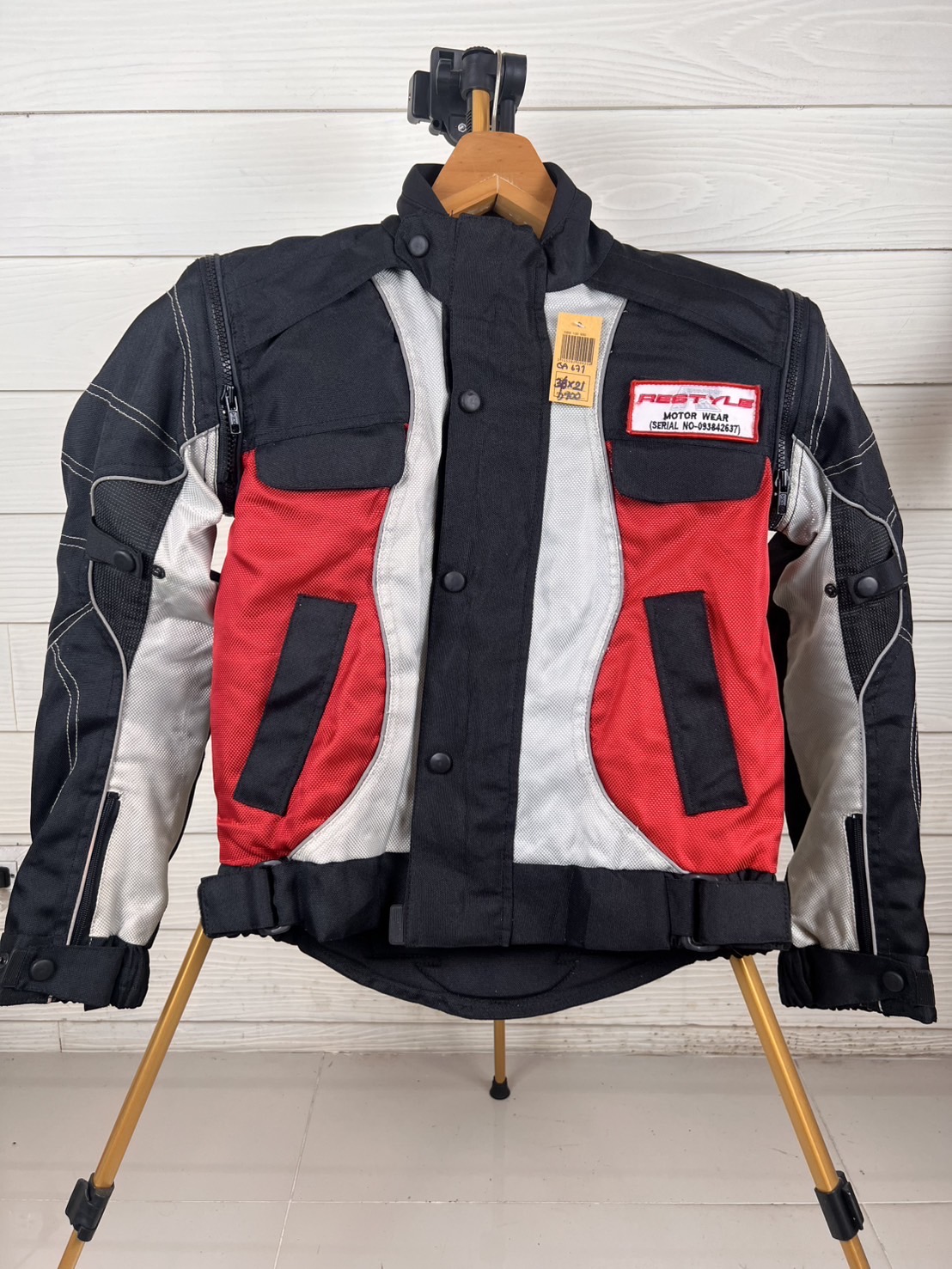 เสื้อขี่มอเตอร์ไซด์( มือสอง) CSA 671 : อก 36" ยาว 21" (XS)