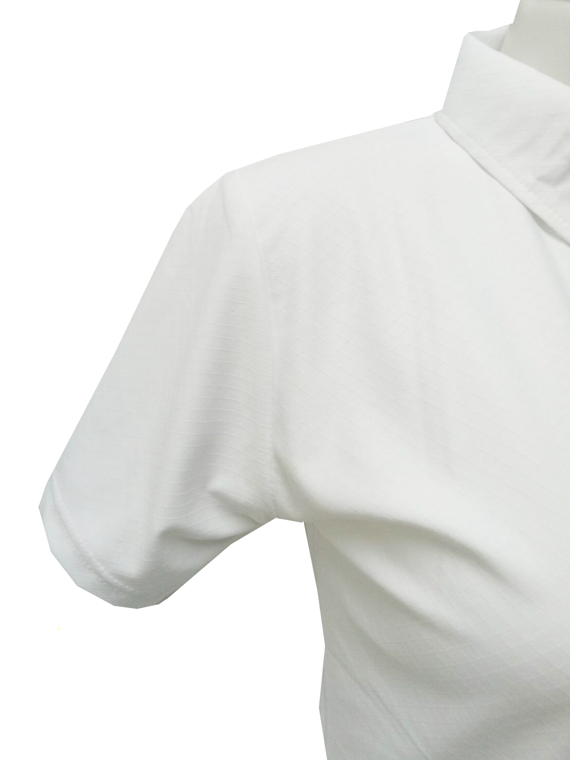 เสื้อโปโล ลายข้าวหลามตัด ปกเชิ้ต สีขาว เอกลักษณ์ที่ไม่เหมือนใคร ลดล้างสต๊อก