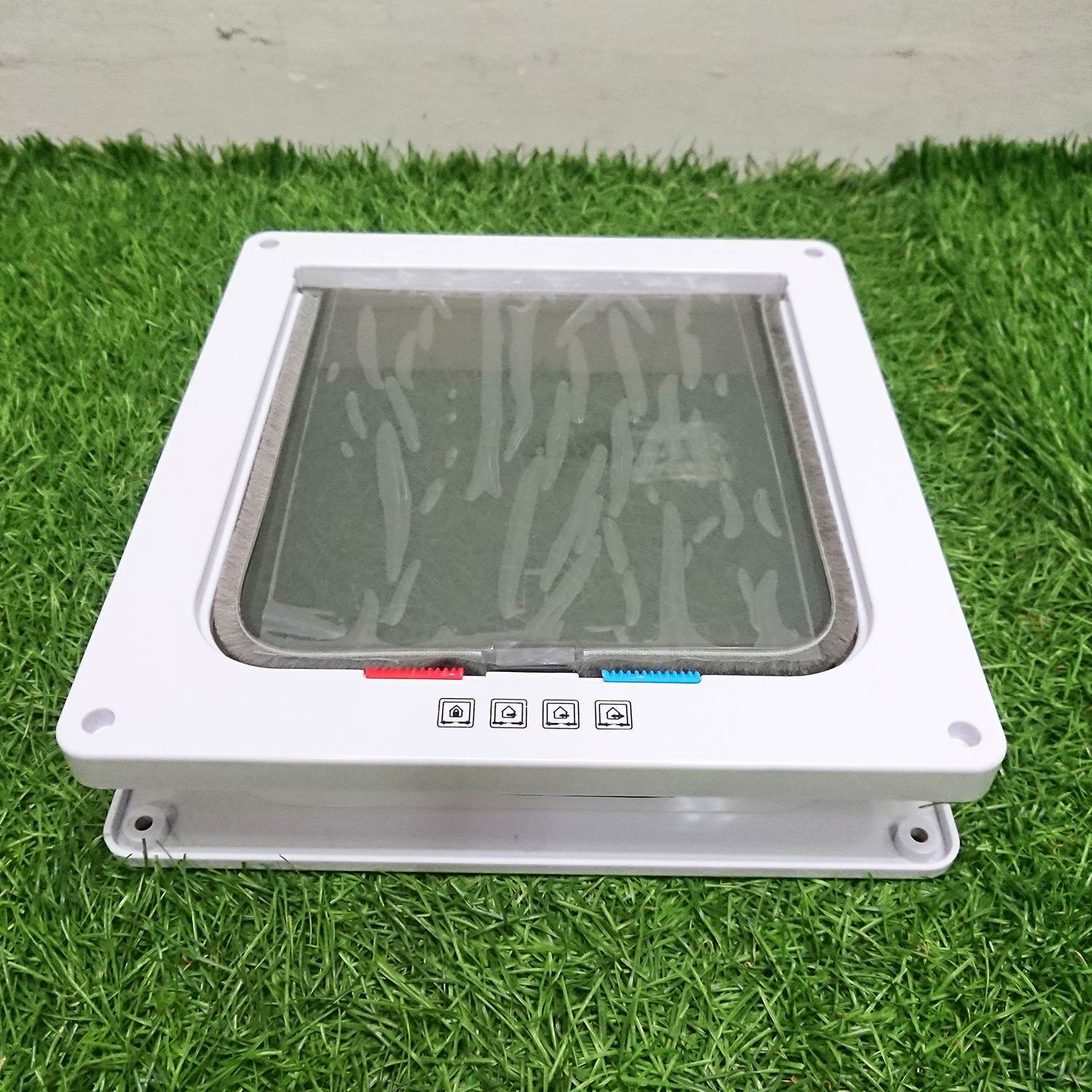 [1100] ประตู เข้า-ออก สัตว์เลี้ยง หมา แมว ล็อคได้ 3 ขนาด cat door