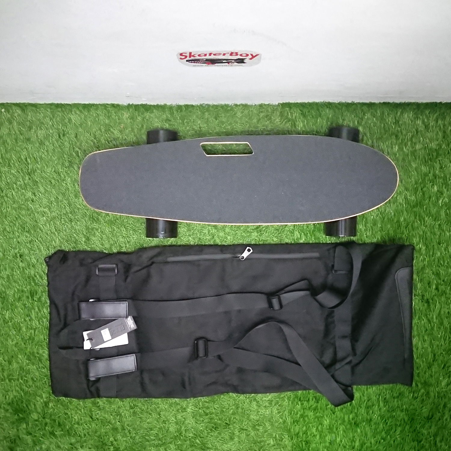 [0319] กระเป๋า สเก็ตบอร์ด สะพายหลัง สำหรับรุ่น Oldschool ขนาด 85x33 cm