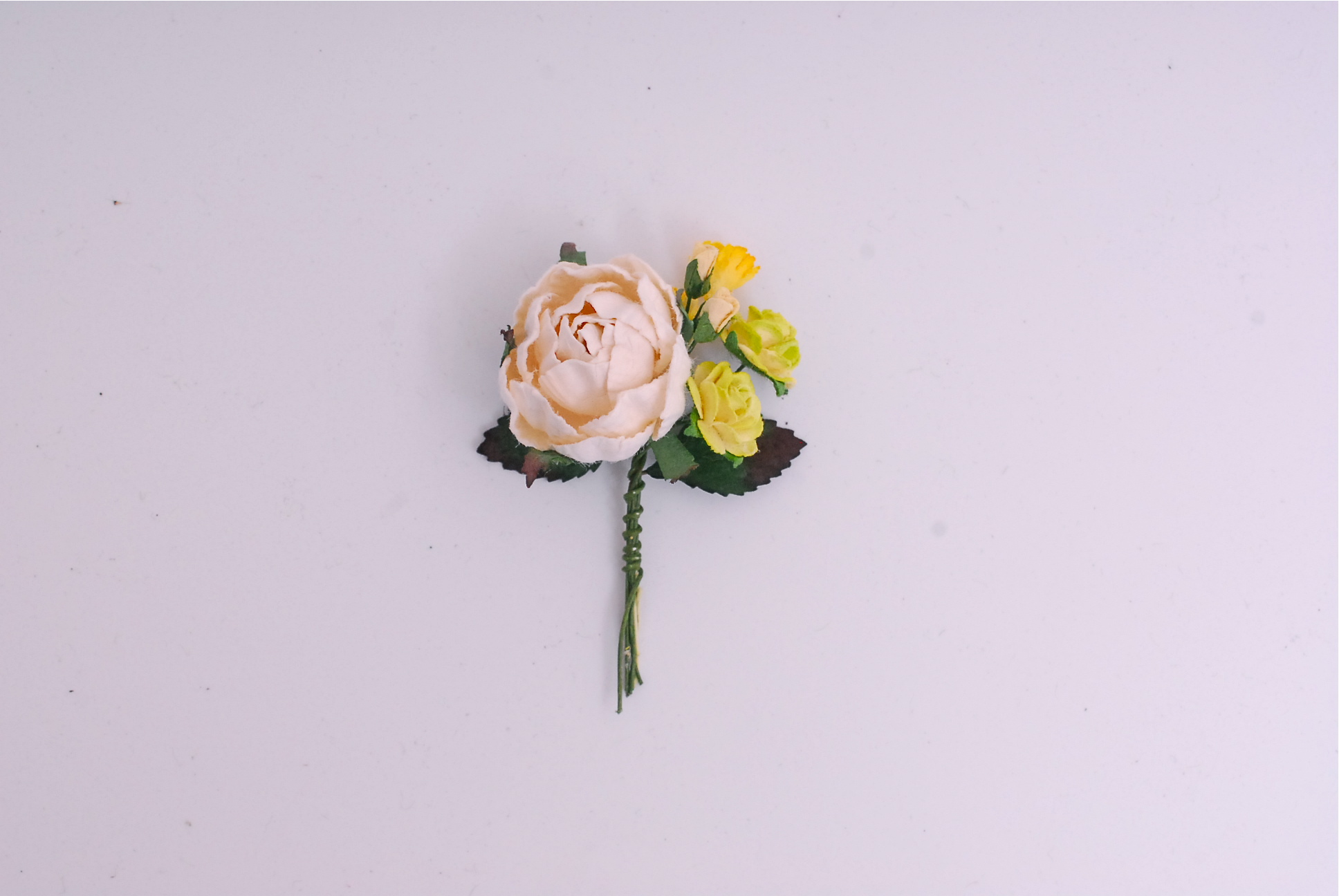 ช่อดอกไม้กระดาษ อดอกไม้ประดับ งานแต่งงาน งานประดิษฐ์ ของชำร่วย ดอกไม้กระดาษสา งานแต่งงาน DIY wedding boutonniere or making centerpieces gift decoration.