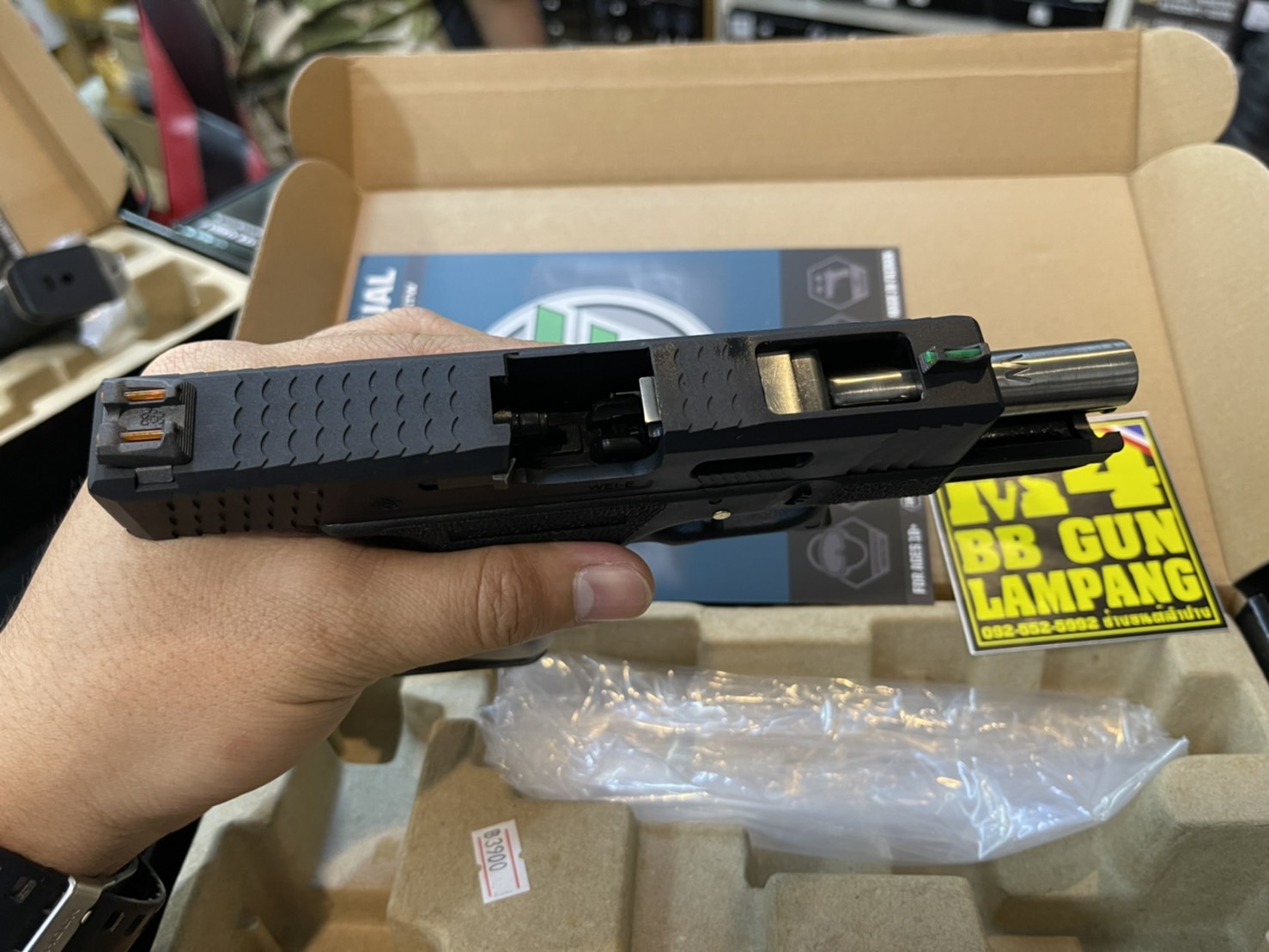 WE Glock19 G-Force Custom – เฟรมดำ สไลด์ดำ ลำกล้องเงิน