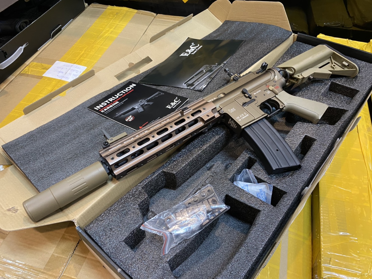 E&C 105 S2 : HK 416 D Geissele 10.5 (Suppressor) สีทราย บอดี้โลหะ