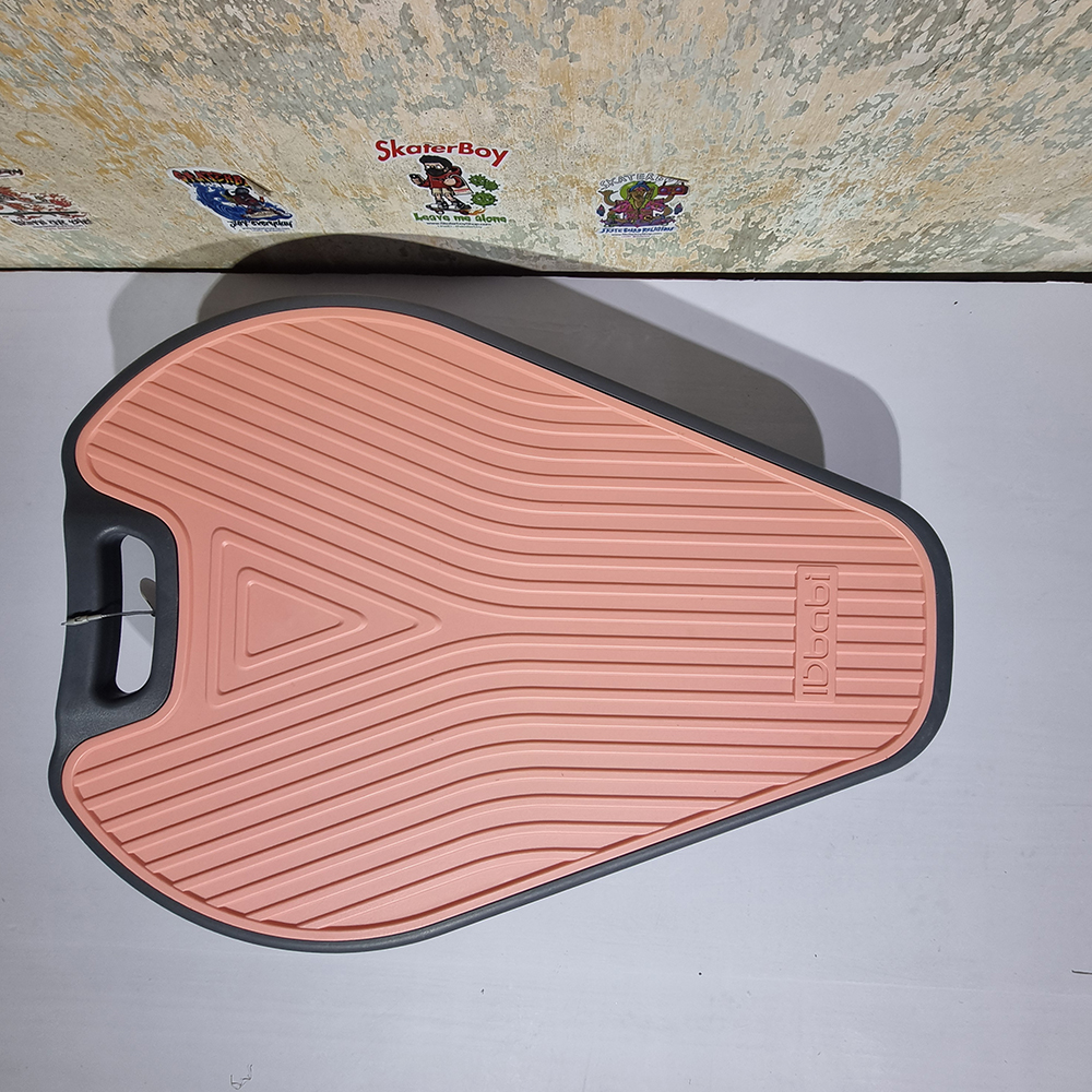 [0201] สเก็ตบอร์ด 3ล้อ เล่นได้หลายแบบ ฝึกใช้ ร่ายกาย ในการควบคุมสเก็ตบอร์ด