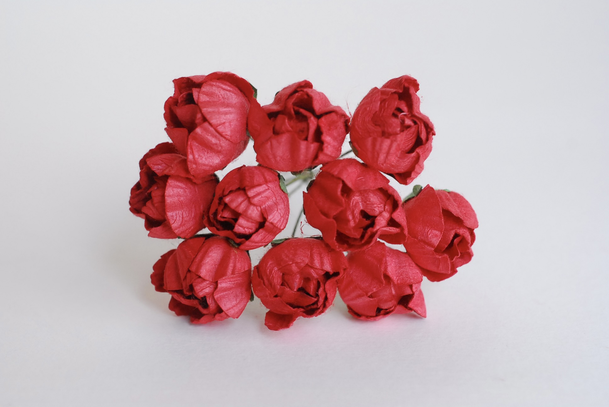 Paper flower, English peony Ranunculus roses50 pcs., size 3.0 cm., red color. ดอกไม้กระดาษสา ดอกกุหลาบขนาด 3.0 cm. จำนวน 25 ดอก, สีแดง