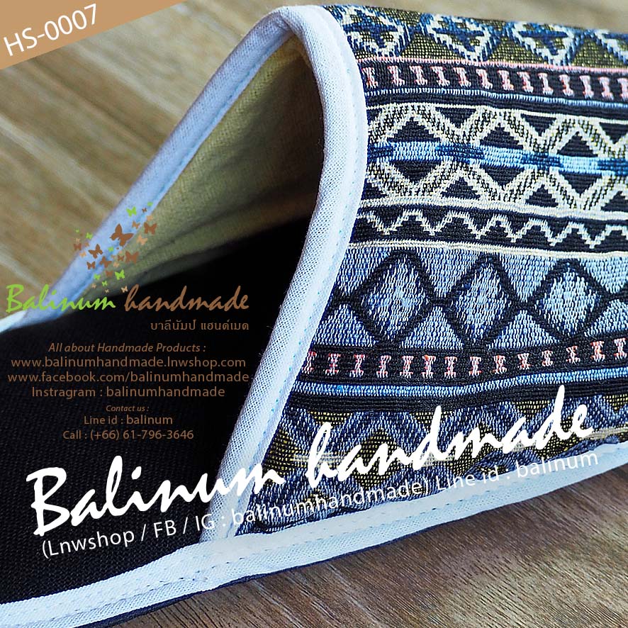 Slipper Handmade รองเท้าสลิปเปอร์ รองเท้าใส่ในบ้าน งานแฮนด์เมด เนื้อผ้าฝ้ายพิมพ์ลาย งานตัดเย็บดี เนื้อนุ่มใส่สบาย เป็น Free size ใส่ได้ทั้งผู้หญิงและผู้ชาย (เนื่องจากเป็นงานแฮนด์เมด ลายผ้าจะมีแบบมาไม่ซ้ำกันนะคะ) ฟ้า (Blue)