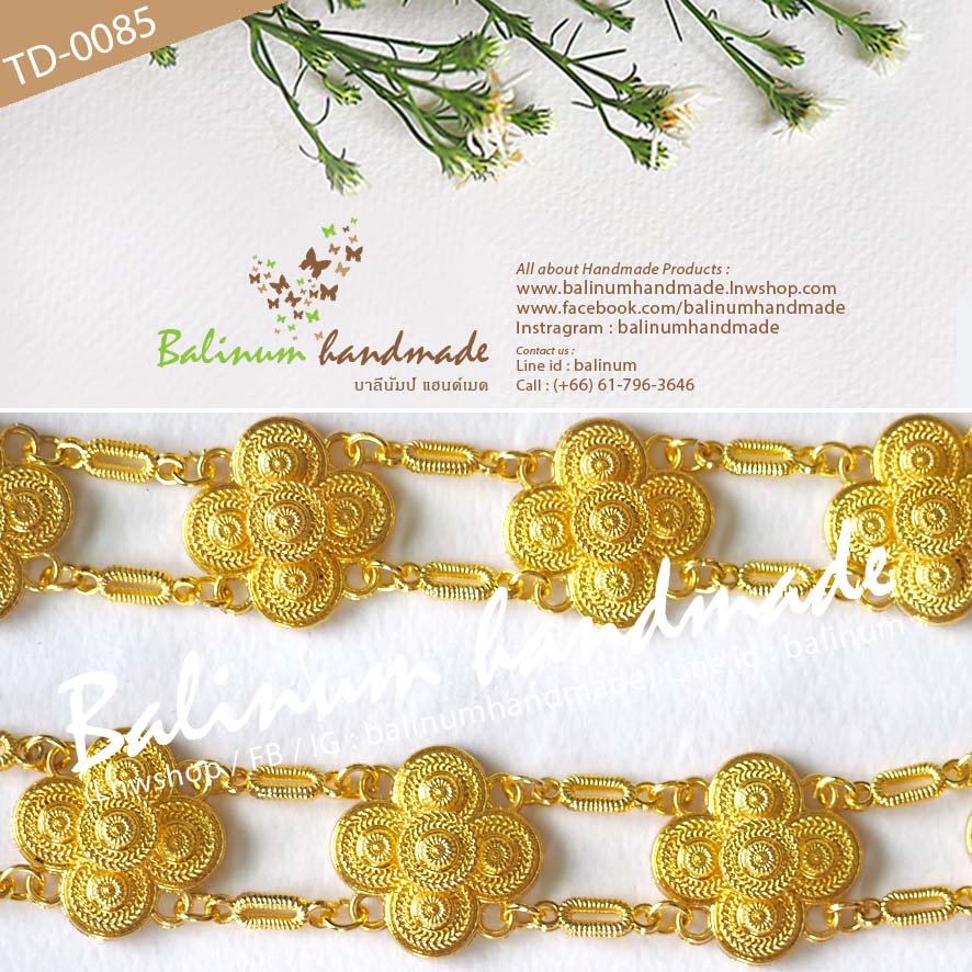 เครื่องประดับชุดไทย สร้อยสังวาลย์บ่าหงษ์สีทอง ประดับพลอยสีขาว ดูสง่าและสวยงามมากค่ะ ทอง (Gold)