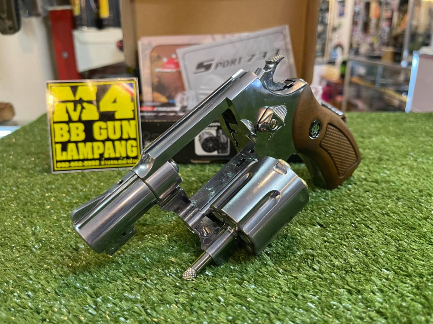 Wingun 733 2 นิ้ว ปืนลูกโม่ Co2 – สีเงินด้ามลายไม้