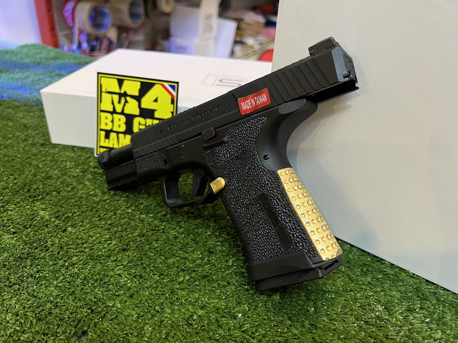 EMG Arms - Armorer Works - SALIENT ARMS INTERNATIONAL BLU Pistol G19