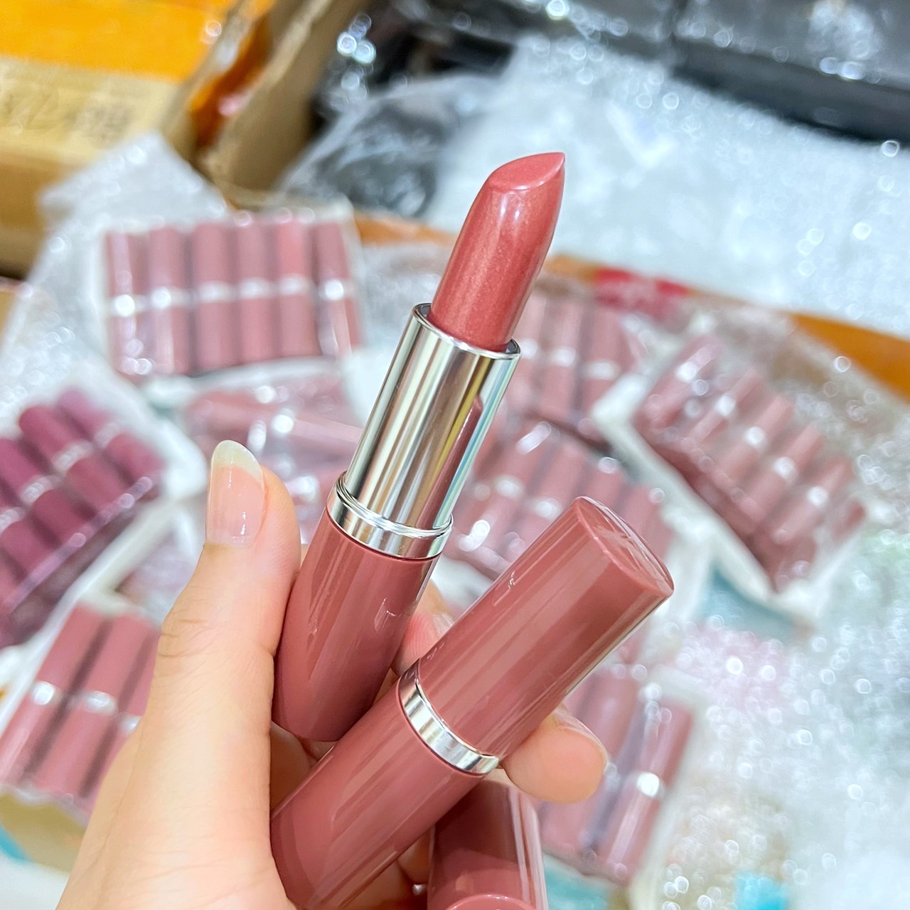 ลิปสติก Clinique Pop Lip Colour & Primer 3.8g. # 02 Bare Pop (No Box)