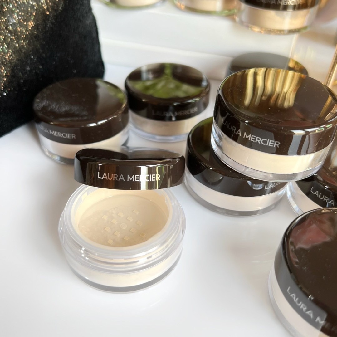 แป้งฝุ่น Laura Mercier Translucent Loose Setting Powder