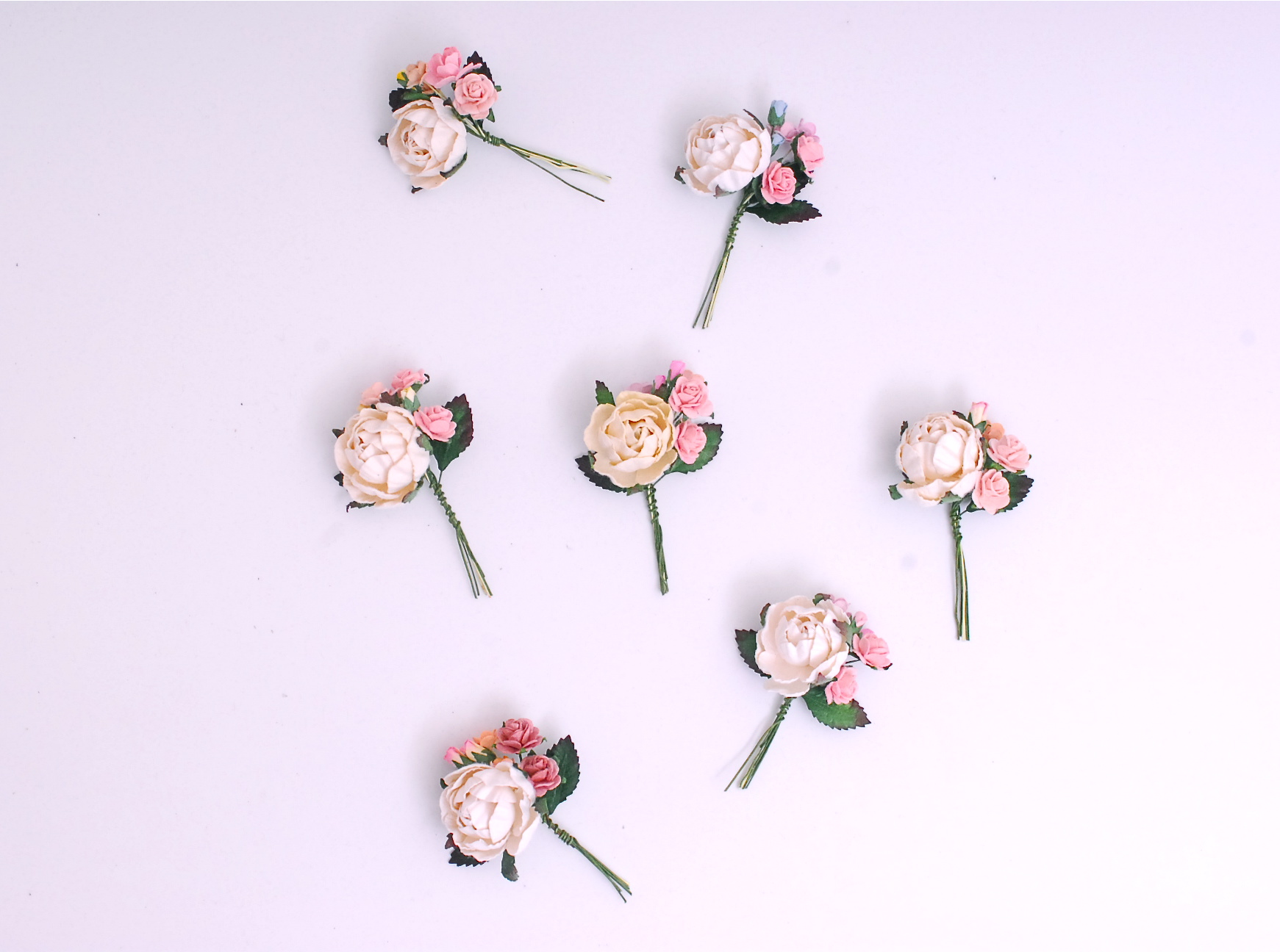 ช่อดอกไม้กระดาษ อดอกไม้ประดับ งานแต่งงาน งานประดิษฐ์ ของชำร่วย ดอกไม้กระดาษสา งานแต่งงาน DIY wedding boutonniere or making centerpieces gift decoration.