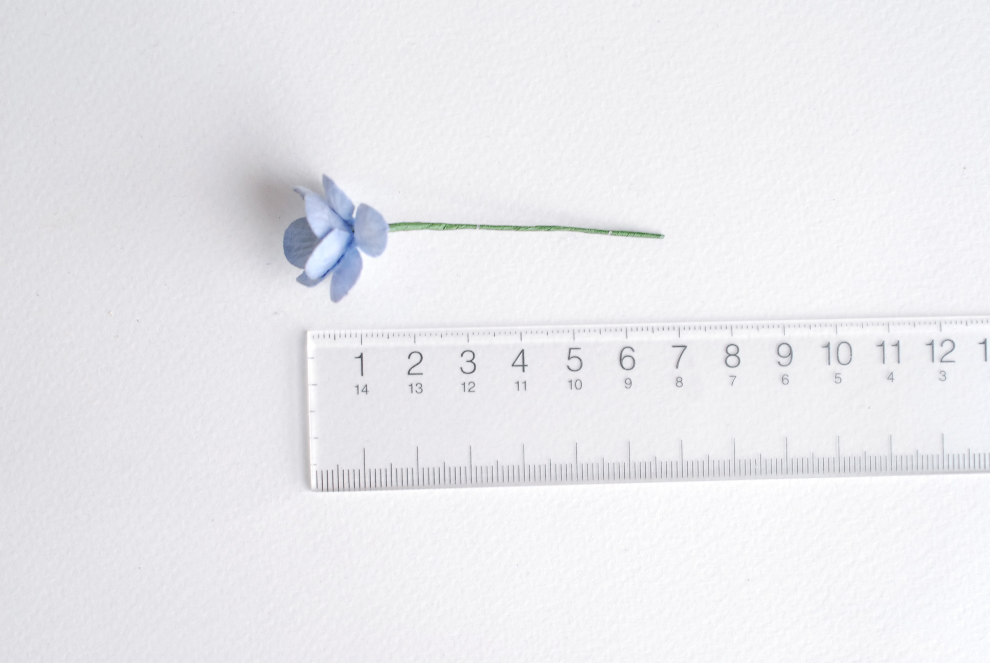 ดอกไม้กระดาษสา ดอกซากุระกระดาษ ดอกไม้กระดาษสาราคาส่ง ดอกไม้กระดาษสำหรับตกแต่งของชำร่วย งานแต่งงาน ทำช่อดอกไม้ติดอกเจ้าบ่าว ข้อมือดอกไม้เจ้าสาว ขนาด2.5 cm. 50 ดอก Paper flowers supplies: DIY wedding tools Cherry blossom (Sakura) 50 pcs. size 2.5 cm. pale b