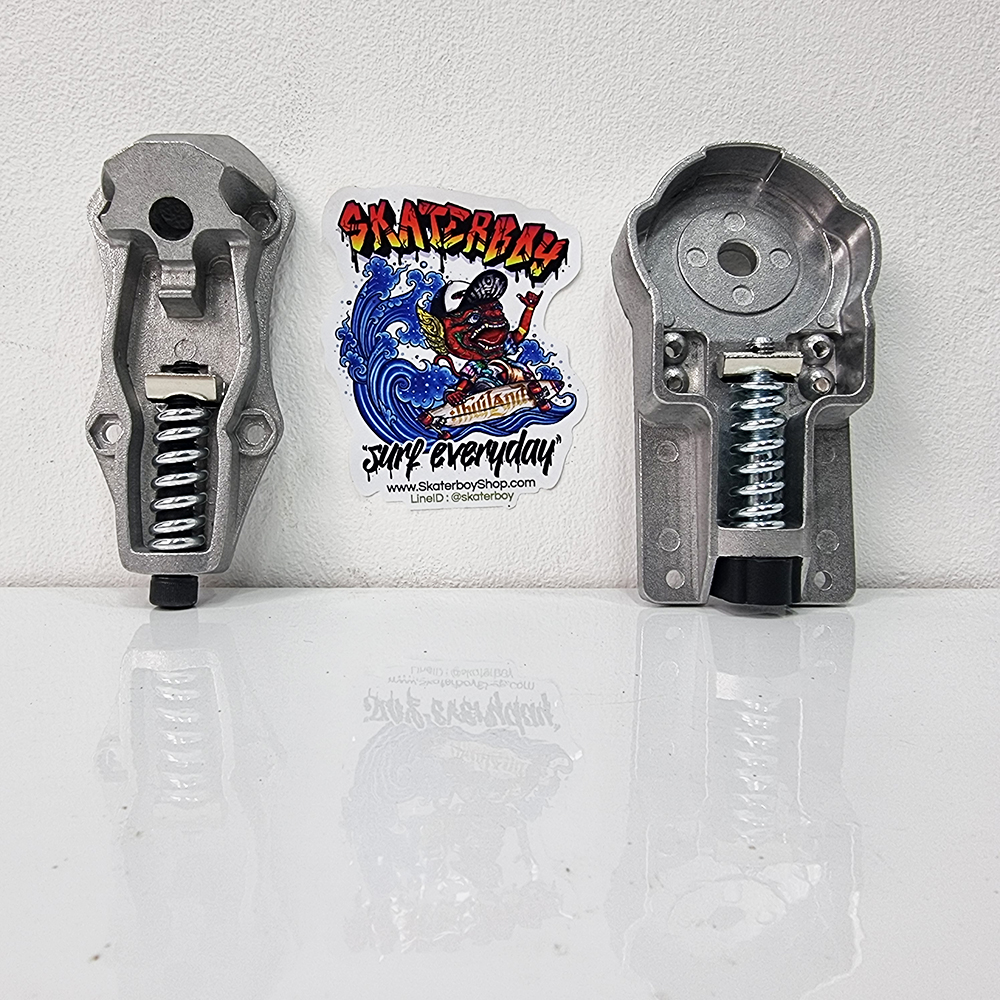 [0313] น็อตตัวเมีย สี่เหลี่ยมผืนผ้า พร้อมแผ่นเหล็กดันสปริง ยึดสปริงทรัค CX7 SM