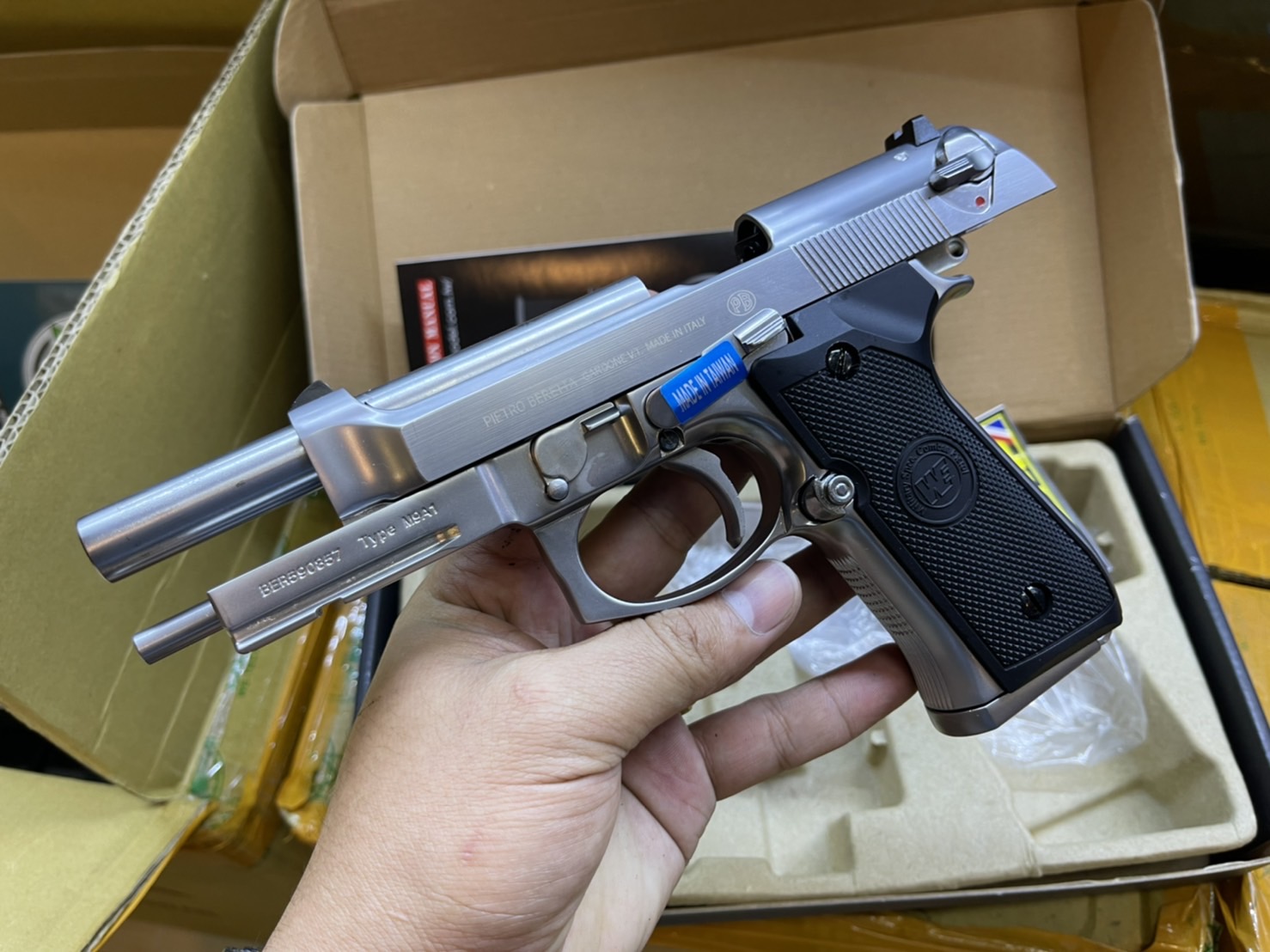 WE M9A1 Beretta (Full Auto) – สีเงิน