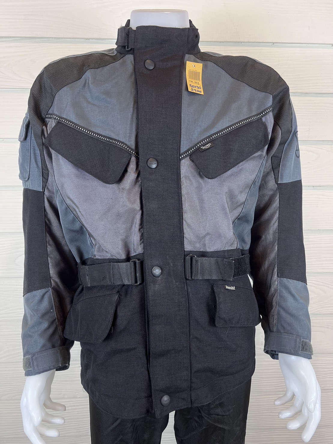 เสื้อขี่มอเตอร์ไซด์( มือสอง) CTA 343 : 50" ยาว 30" (XL) Triumph