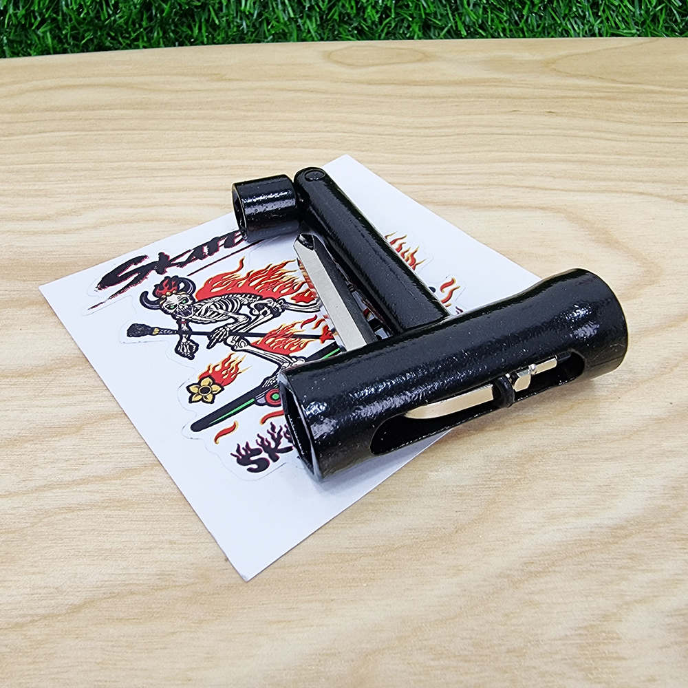 [0320] Skate tool แบบหัวงอได้ ใช้งานสะดวก ขันยึดทรัคไม่เป็นรอย