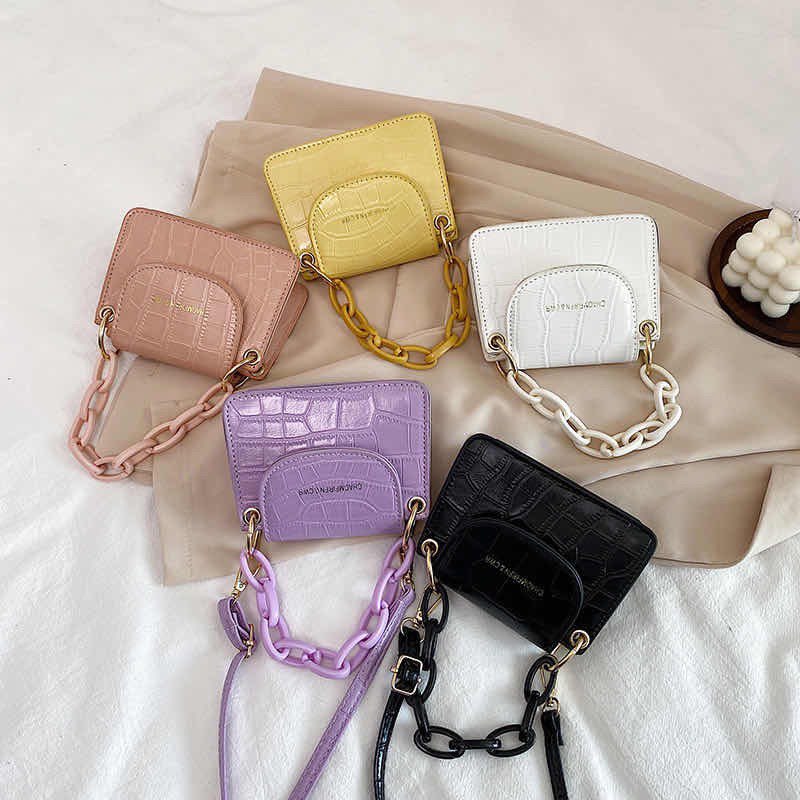 KBP008-กระเป๋าMinibag-สะพายข้างใบเล็กลายจรเข้-12x10x6 cm