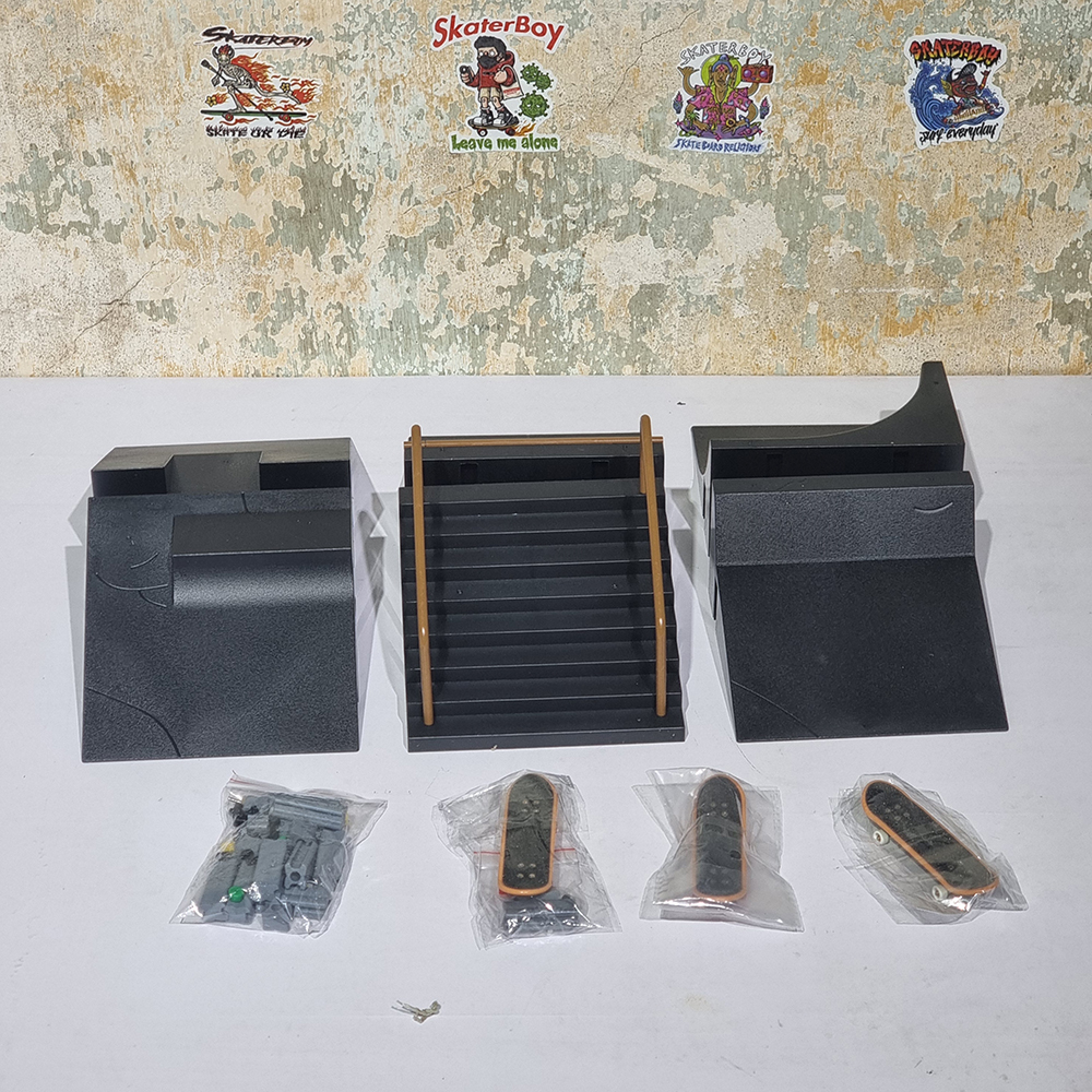 [0205] อปกรณ์จำลอง skate park สำหรับเล่น fingerboard สเก็ตบอร์ดนิ้ว off the wall ทางลาด บันได