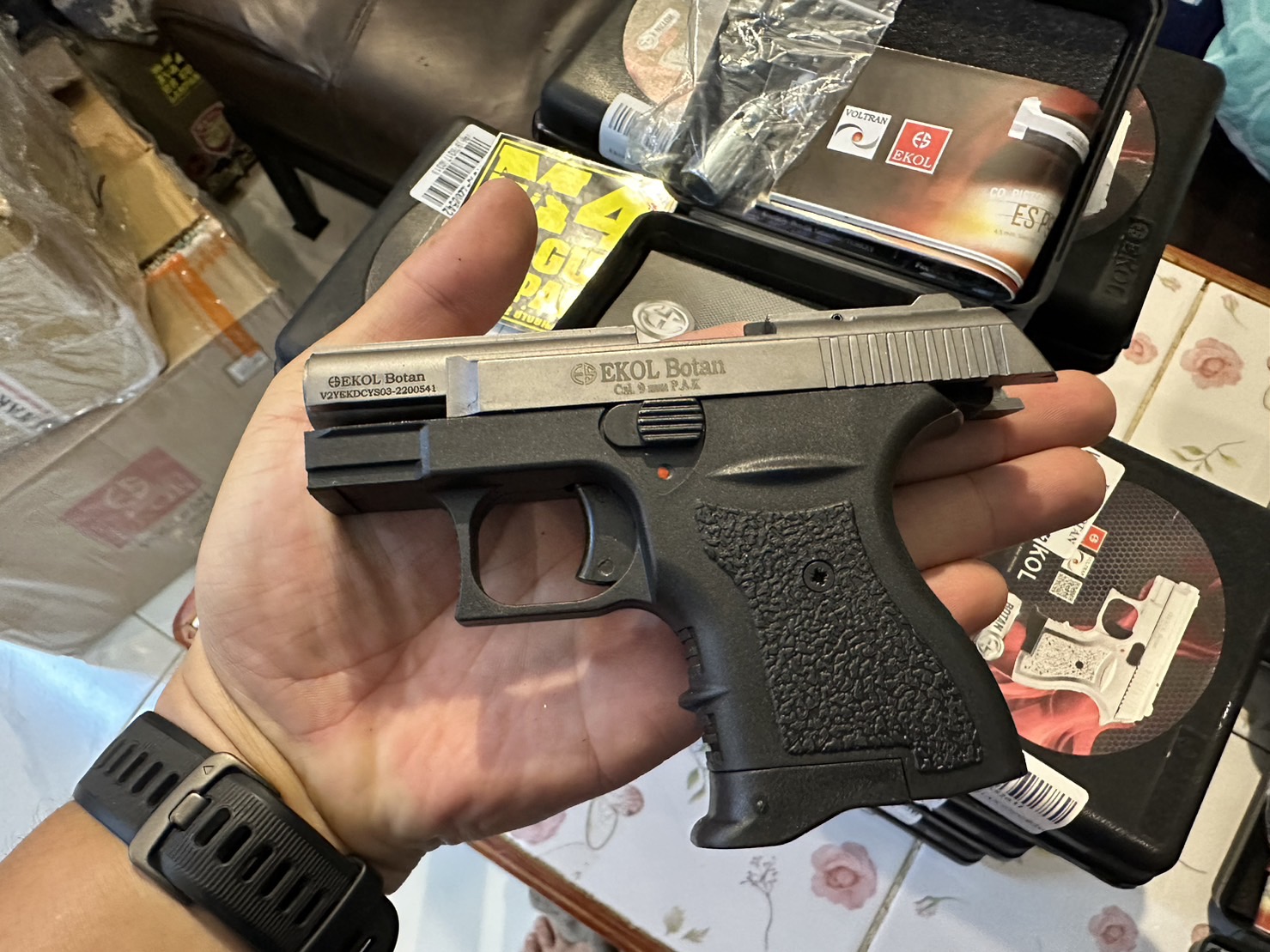 EKOL Botan ไททัน