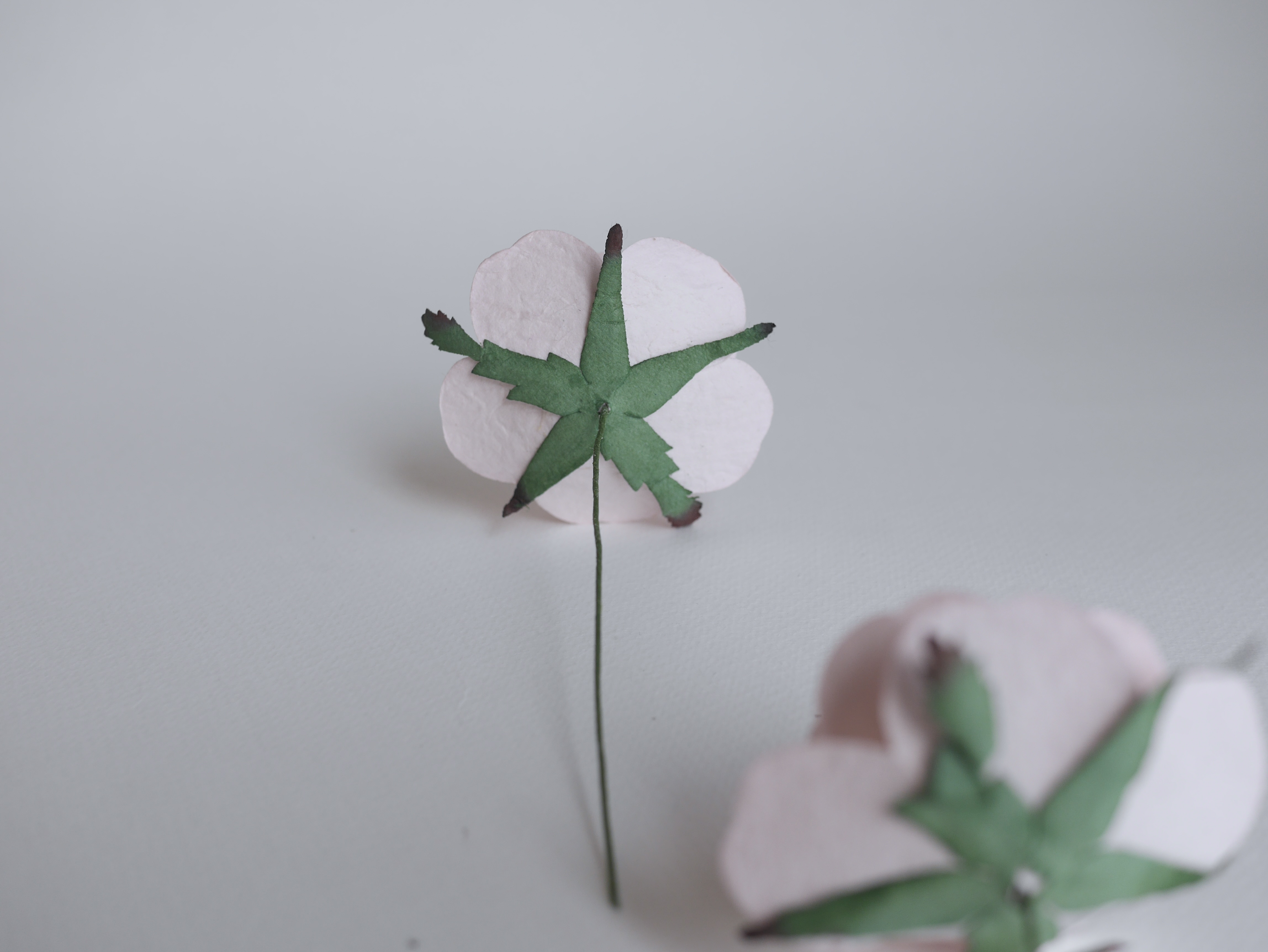 ดอกไม้กระดาษสา ดอกไม้กุหลาบกระดาษ ดอกกุหลาบกระดาษ ขนาด 6.5 cm., สำหรับของชำร่วย, งานแต่งงาน, สีชมพูอ่อน Paper flower,10 Pieces mulberry rose, 6.5 cm. soft pink color