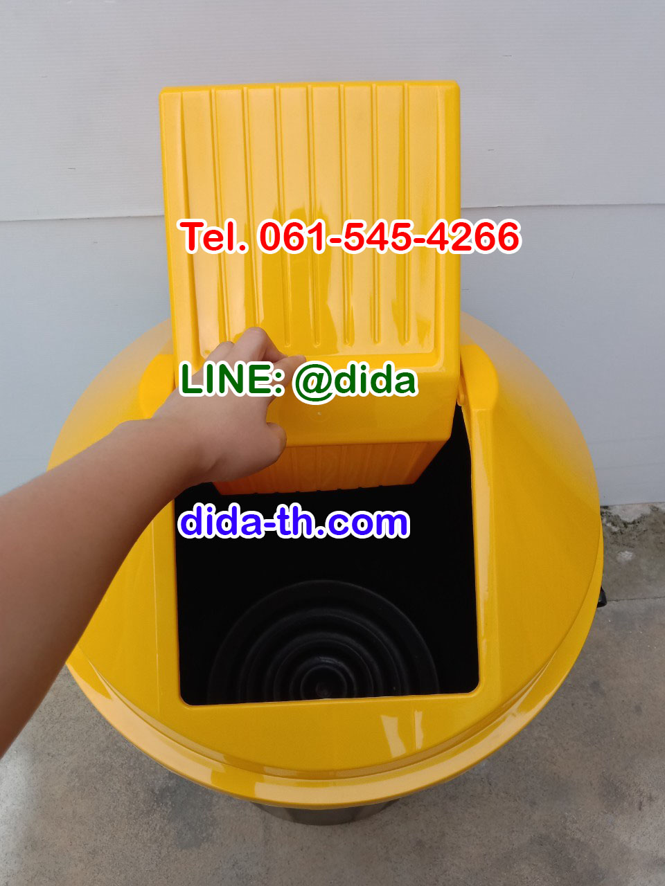 ถังขยะแยกประเภท ทรงกลม สีดำ ฝาสี 112 ลิตร