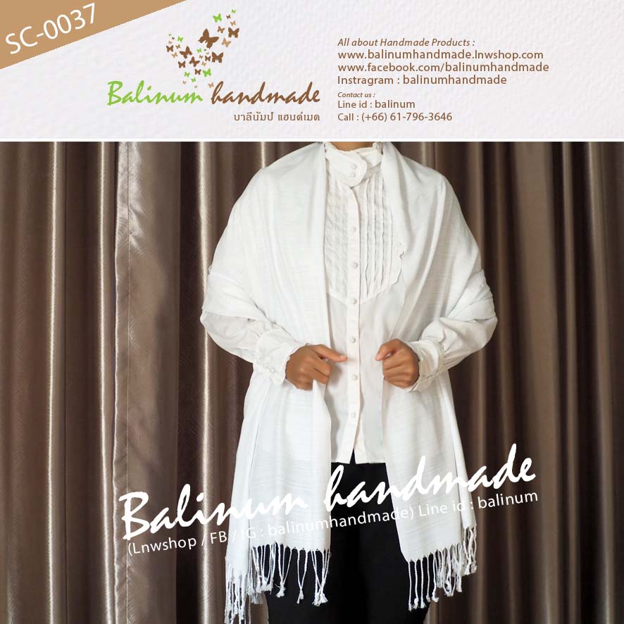 ผ้าพันคอพาสมีน่า 100% โทนน้ำเงิน-ขาว-ดำ-ครีม ผ้ามีน้ำหนัก เนื้อผ้านุ่ม ลื่น บางเบา ให้ความอบอุ่น รู้สึกสบาย สามารถนำมาพันคอหรือคลุมไหล่ก็ได้ (ใช้ได้ทั้งผู้หญิงและผู้ช ขาว (White)