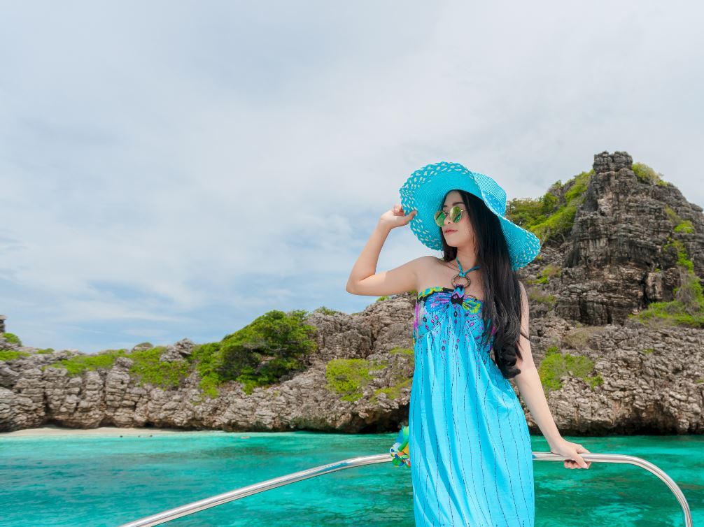 ทัวร์เกาะรอก