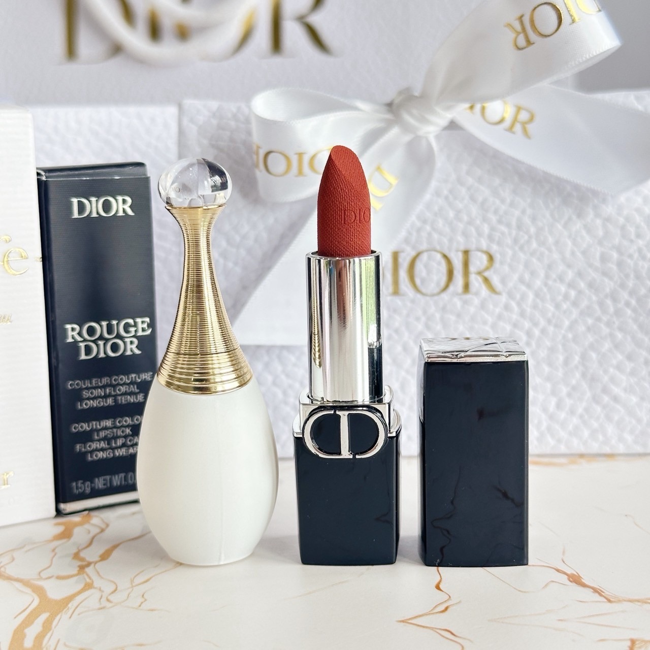 Dior Jadore Parfum D'eau Perfume & Lipstick พร้อมถุงจิ๋วสีขาว ( 3 Items )