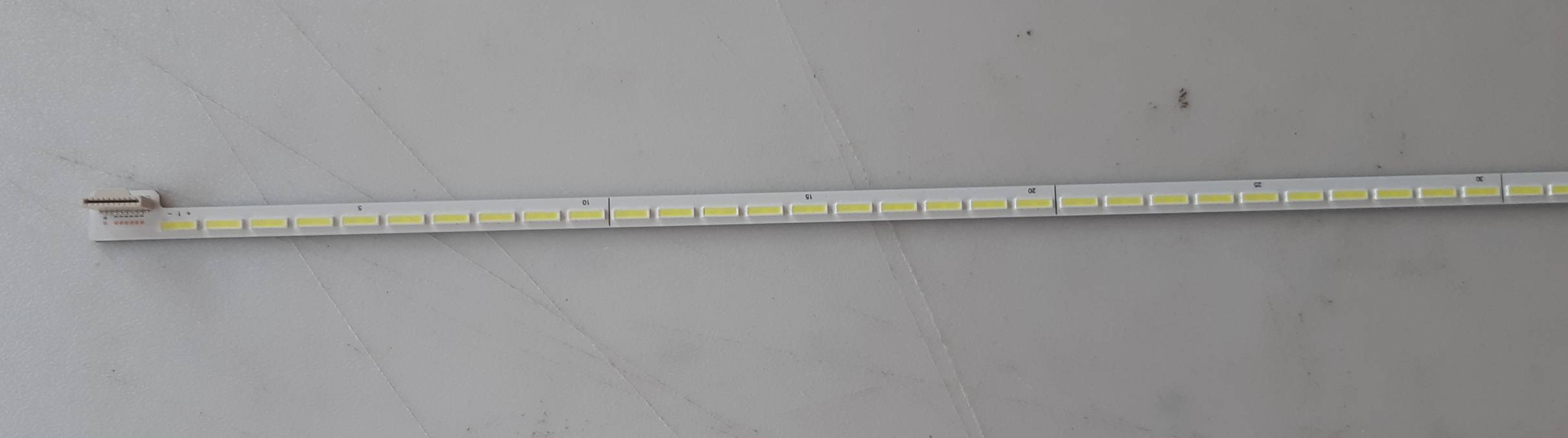 หลอดใหม่อันที่ 894 LG 42LS4100-CE 42LM6200-CE เดิม 6922L-0016A 6920-0001C LC420EUNSE ใช้ 1 เส้น 60ดวง