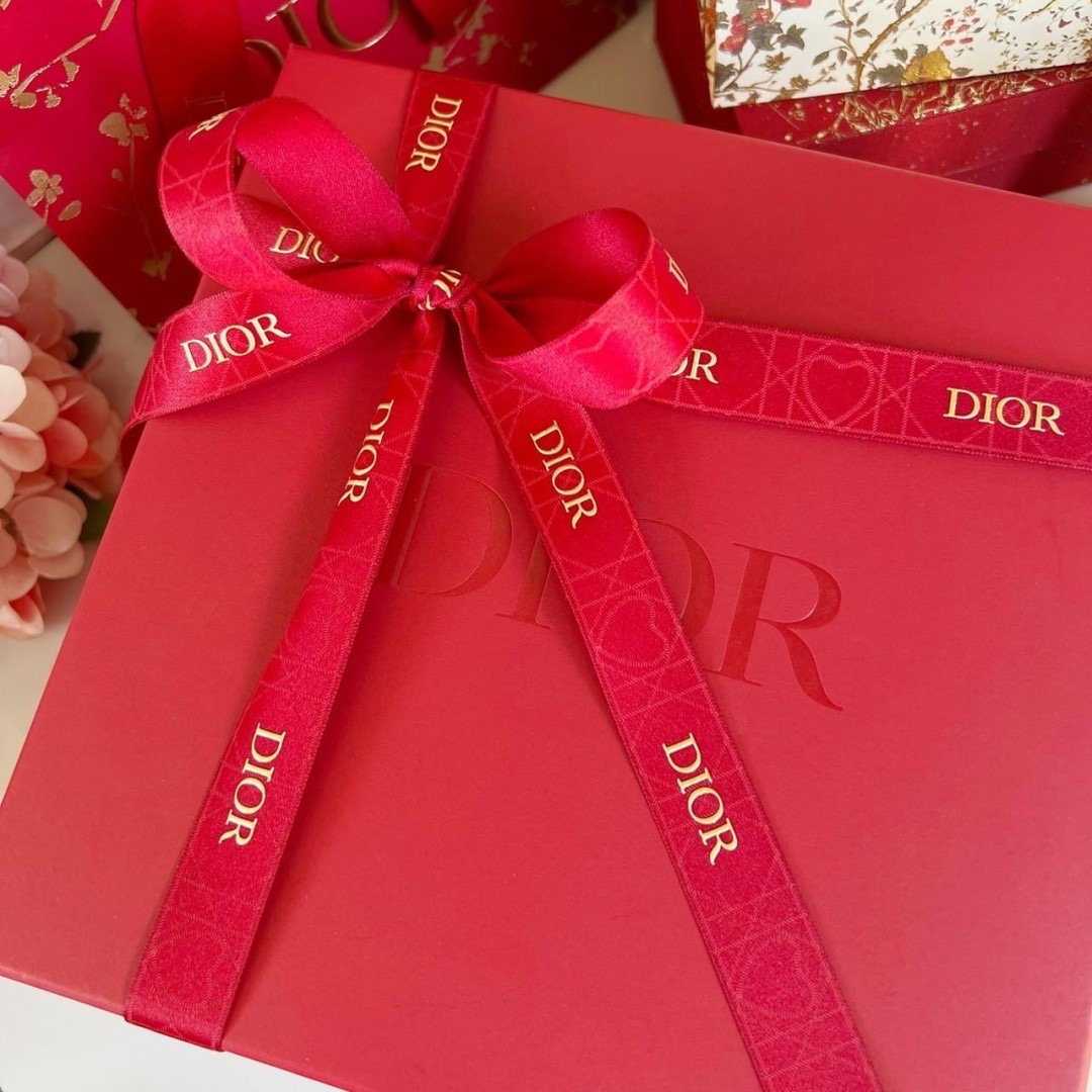 กล่องของขวัญ Dior Chinese New Year Box Limited Collection