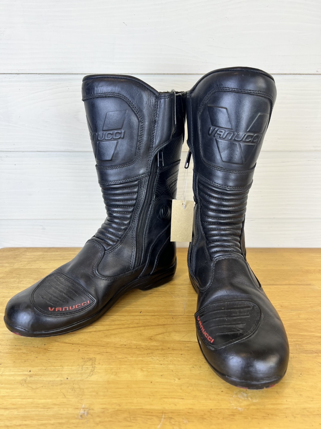 รองเท้าขี่มอเตอร์ไซด์( มือสอง) CMBA-176 Size ขนาดจากป้าย 39EUR /6UK /24.5CM VANNUCI