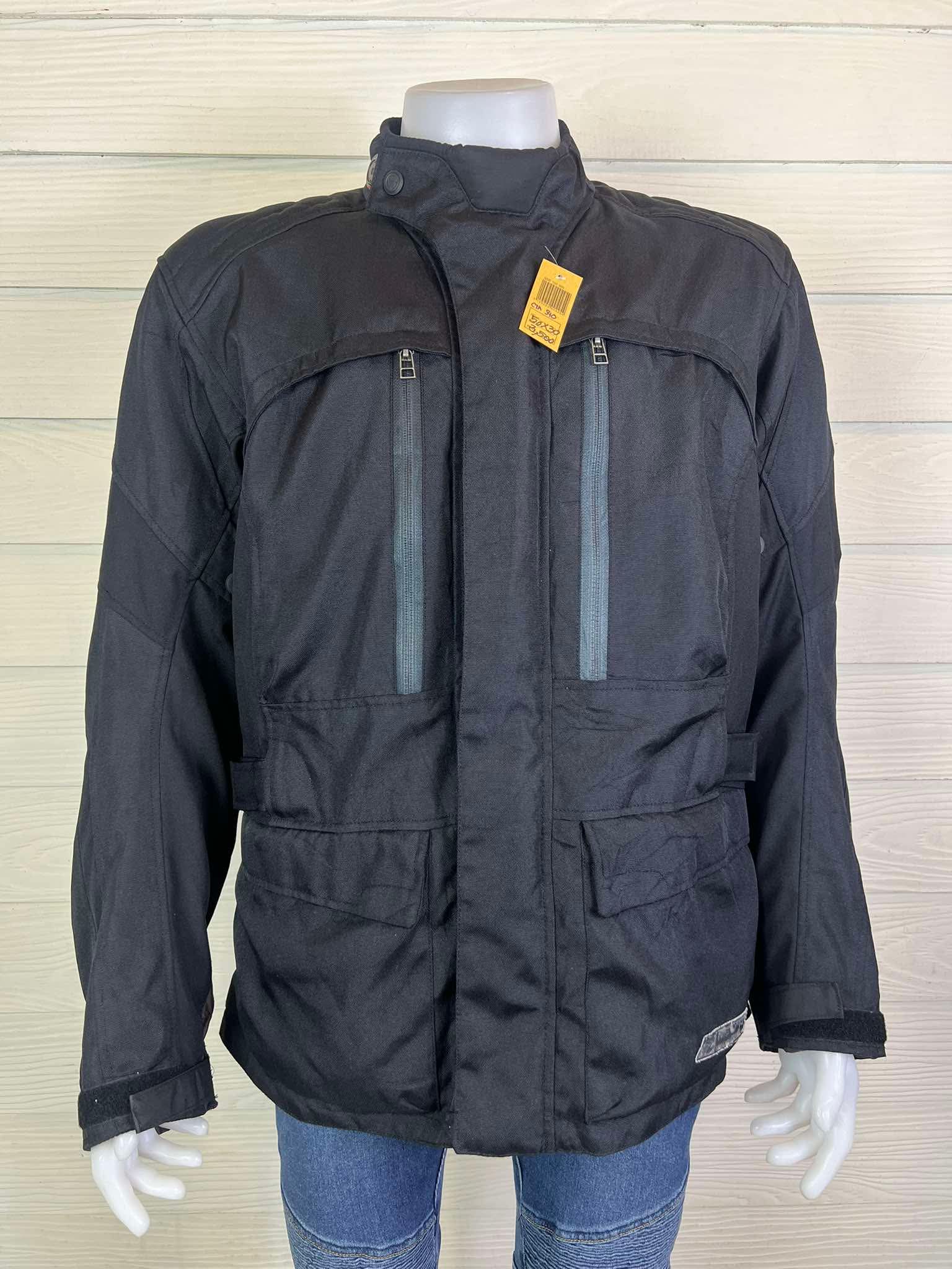 เสื้อขี่มอเตอร์ไซด์( มือสอง) CTA 540 : อก 50" ยาว 30" (XL) Re'vit