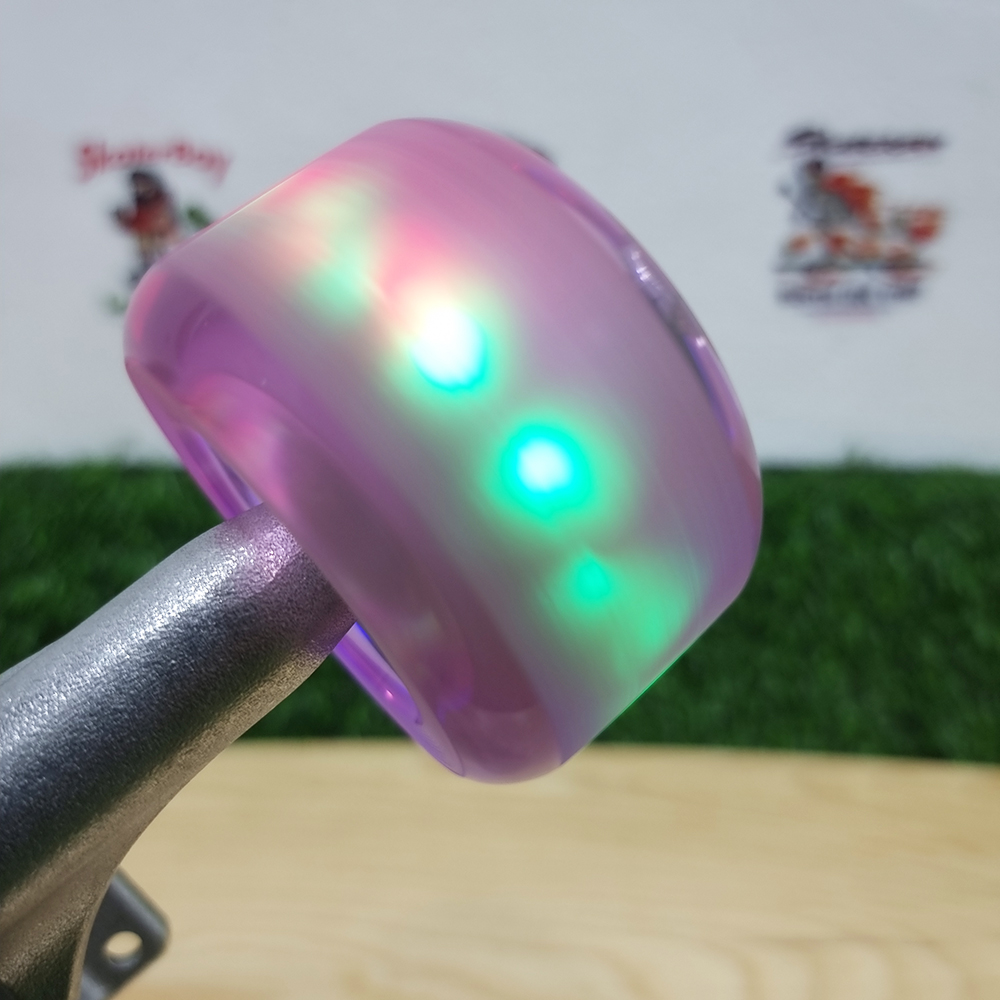 [0317] ล้อไฟ สเก็ตบอร์ด 70x40 82A 85 ขอบมน แกนพลาสติกใหญ่เซฟน้ำหนัก Luosenka