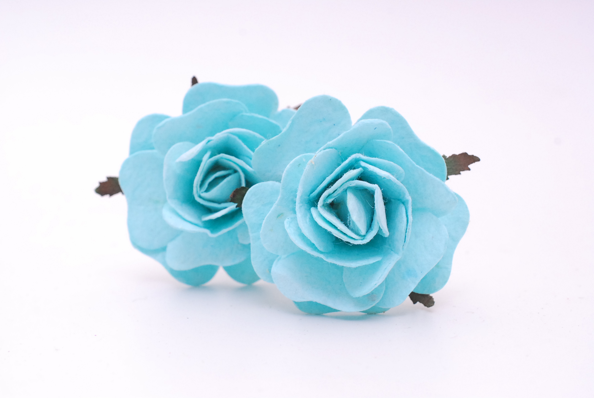 ดอกไม้กระดาษสา,ดอกกุหลาบกระดาษ กุหลาบ ดอกไม้ประดิษฐ์ สำหรับของชำร่วย, งานแต่งงาน,ทำข้อมือดอกไม้เพื่อนเจ้าสาว ดอกกุหลาบ PUL4-4 N ขนาด 4.5 cm. สีฟ้า #167 Paper flowers supplies DIY decoration for wedding. Rose paper size 4.5 cm. uncurve 20 pieces light blue