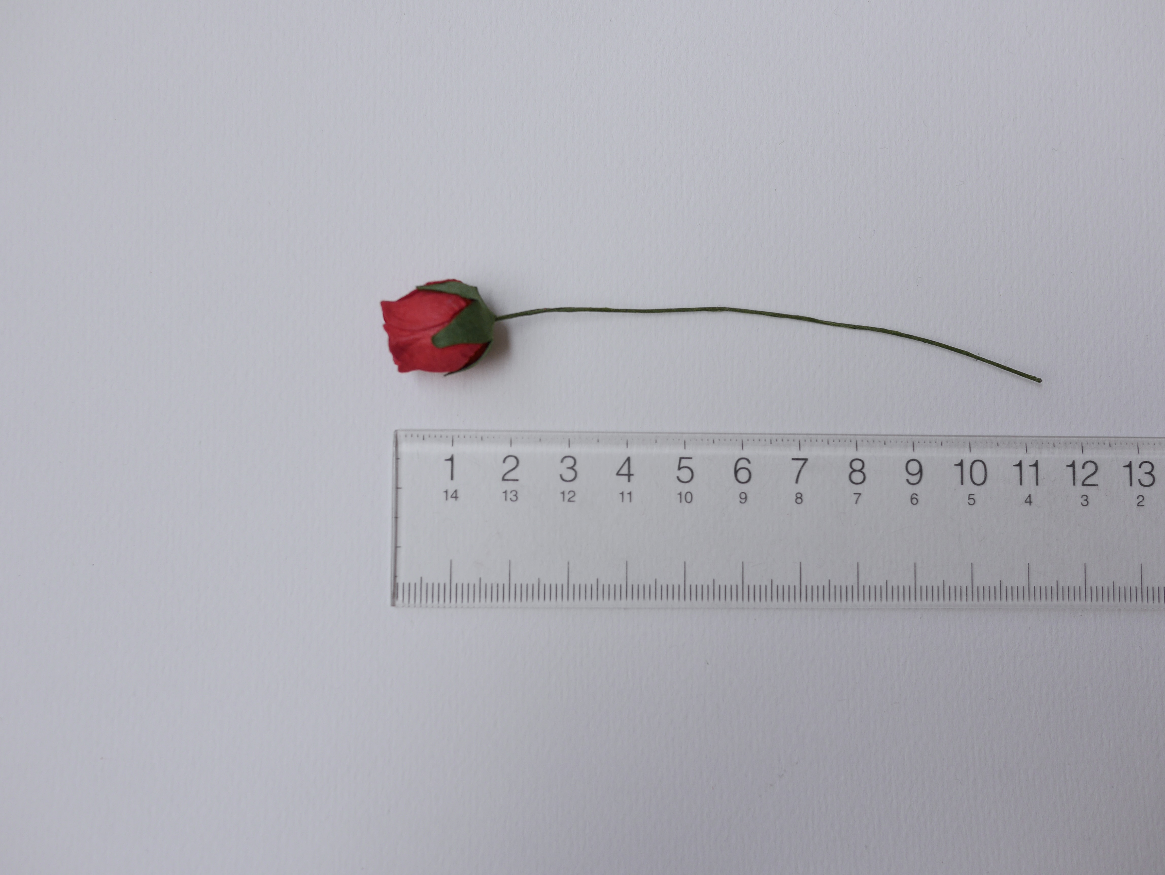 ดอกไม้กระดาษสา ดอกไม้กระดาษสา จตุจักร งานประดิษฐ์ ดอกไม้ทำข้อมือเพื่อนเจ้าสาว แต่งงาน, ดอกกุหลาบตูม 50 ดอก สีแดง color ขนาด 1.5 cm. paper flowers, budding roses flower 1.5 cm. 50 pieces. red color.