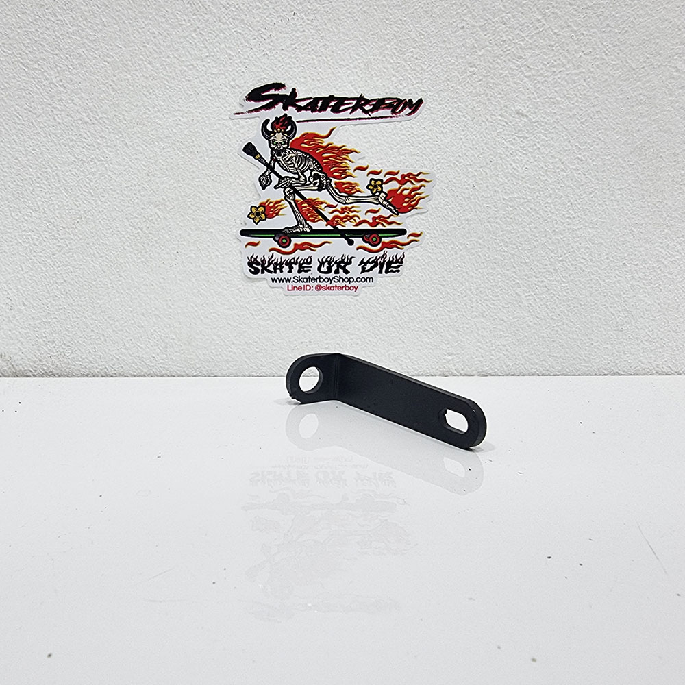 [0313] แผ่นเหล็กตัวแอล CX7 แผ่นน็อตตัวเมียสี่เหลี่ยวผืนผ้า รุ่นทรคัเซิร์ฟสเก็ตบอร์ด