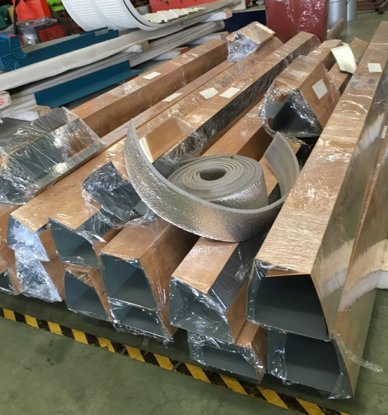 MwooD SQ 4"x4" ราคา/เมตร